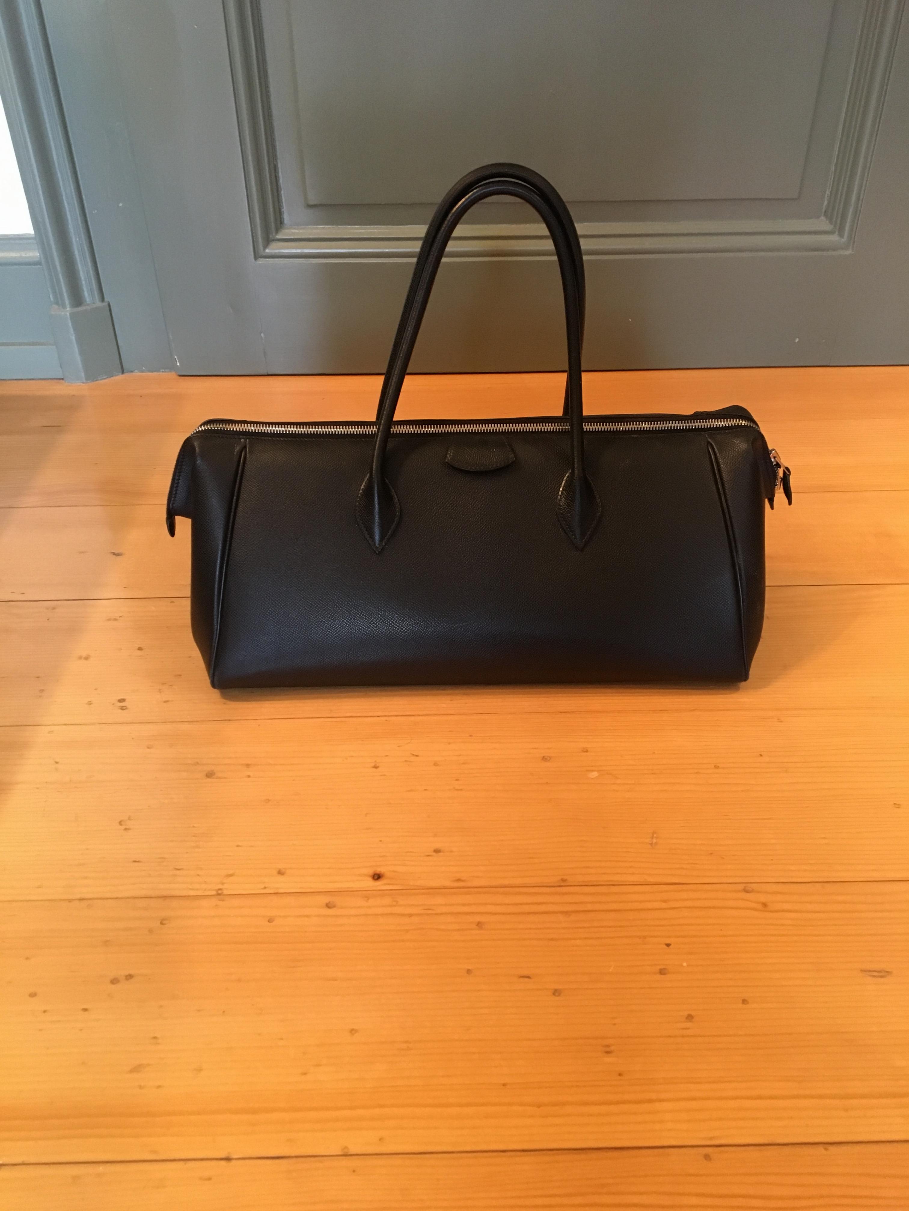 Preowned Hermes Black Grained Leather Top Handle Bag Size M