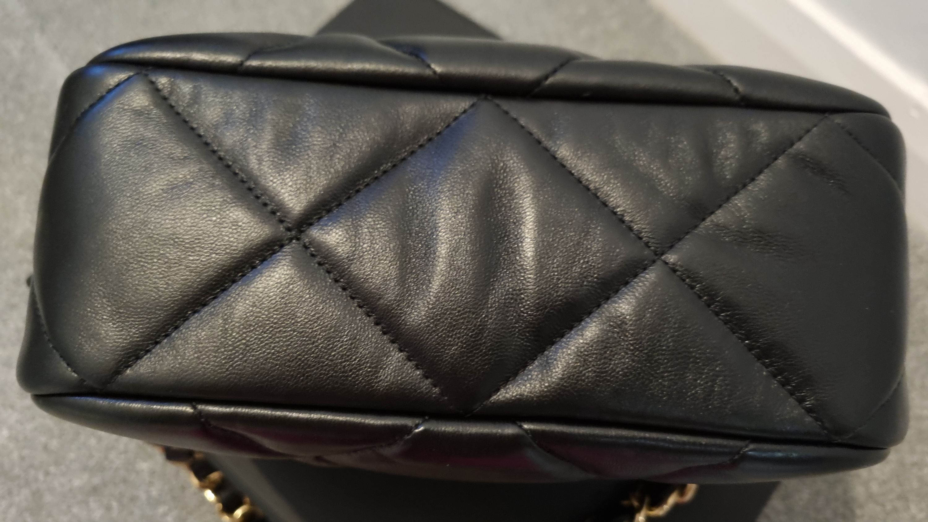 Preowned Chanel Lambskin Quilted CC Mini Camera Case Chain Bag Black