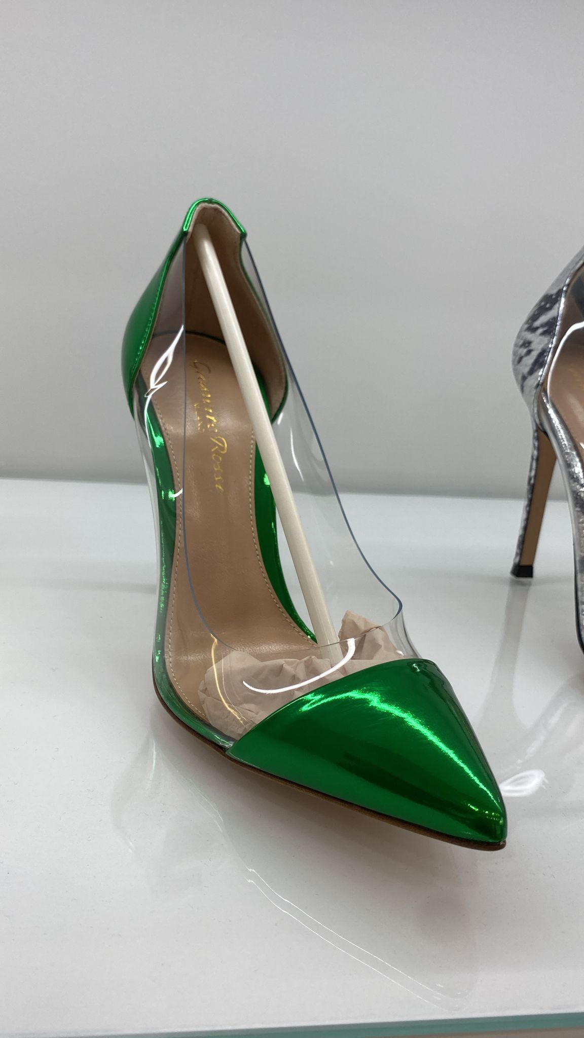 Gianvito Rossi Plexi 105 Green Metallic Leather Pumps Size 39.5 patent leather