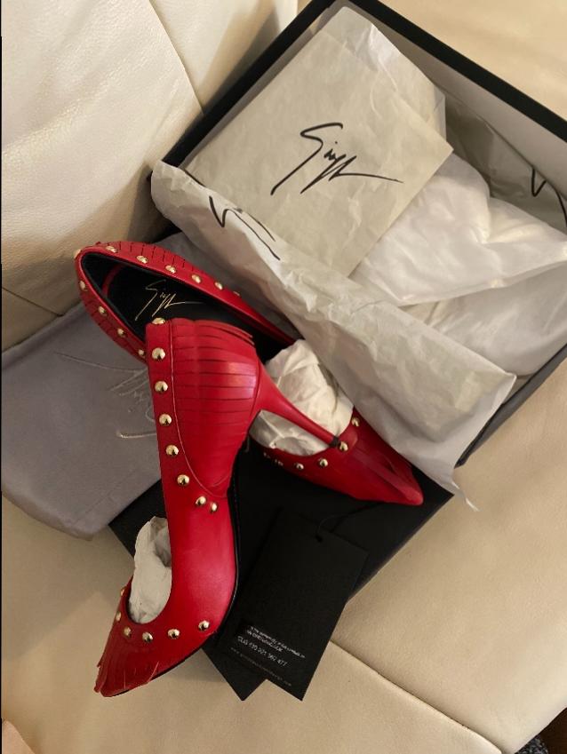 Giuseppe Zanotti Red Fringed Studded Pumps Size 36 leather