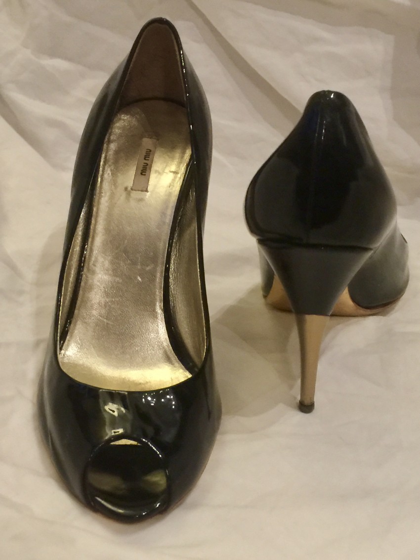 Preowned Miu Miu Peep-Toe Patent Pumps Size 38 Black leather