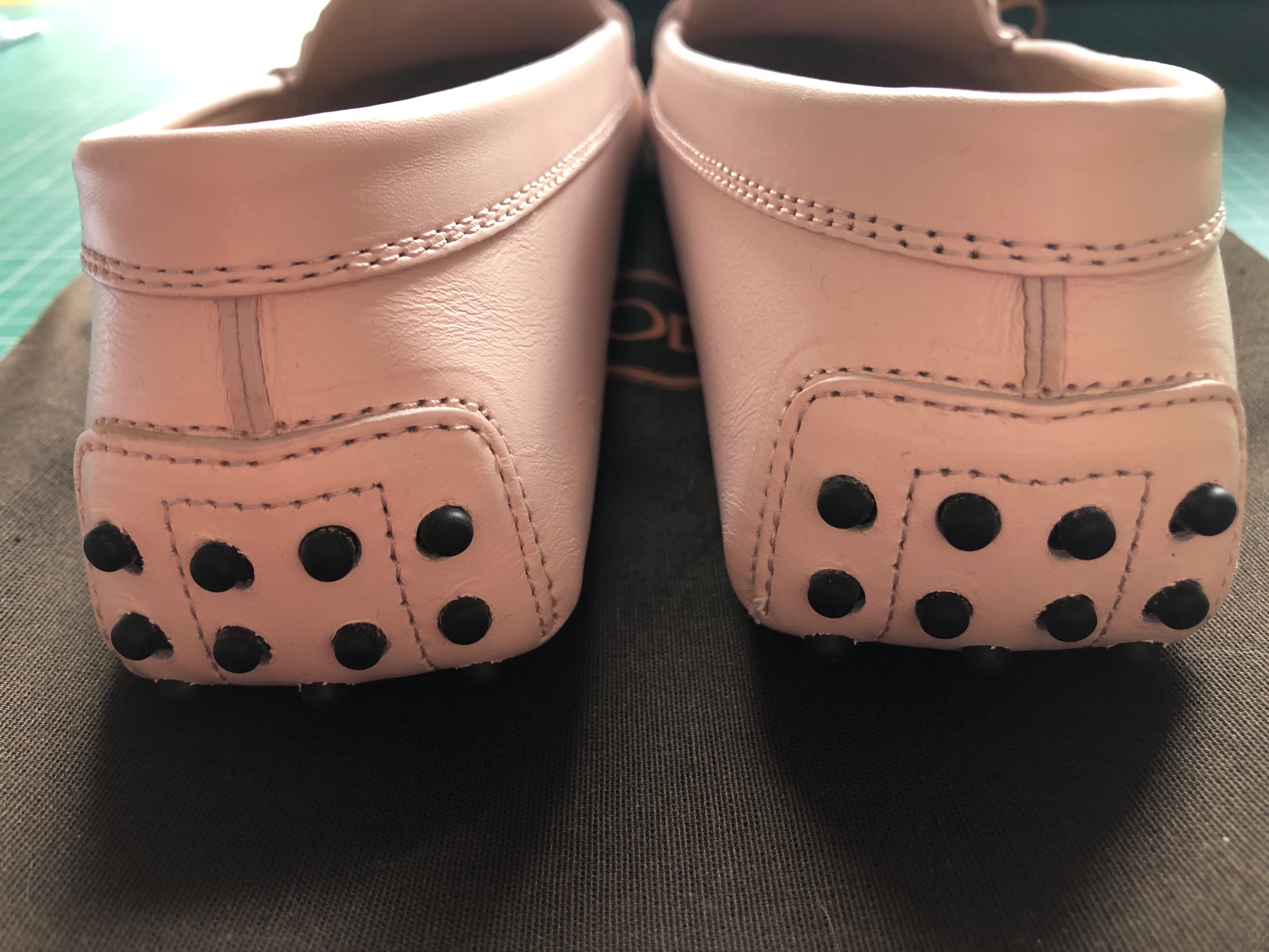 Tod's Pink Gommini Maxi Double T Loafers Size 40 Light pink leather