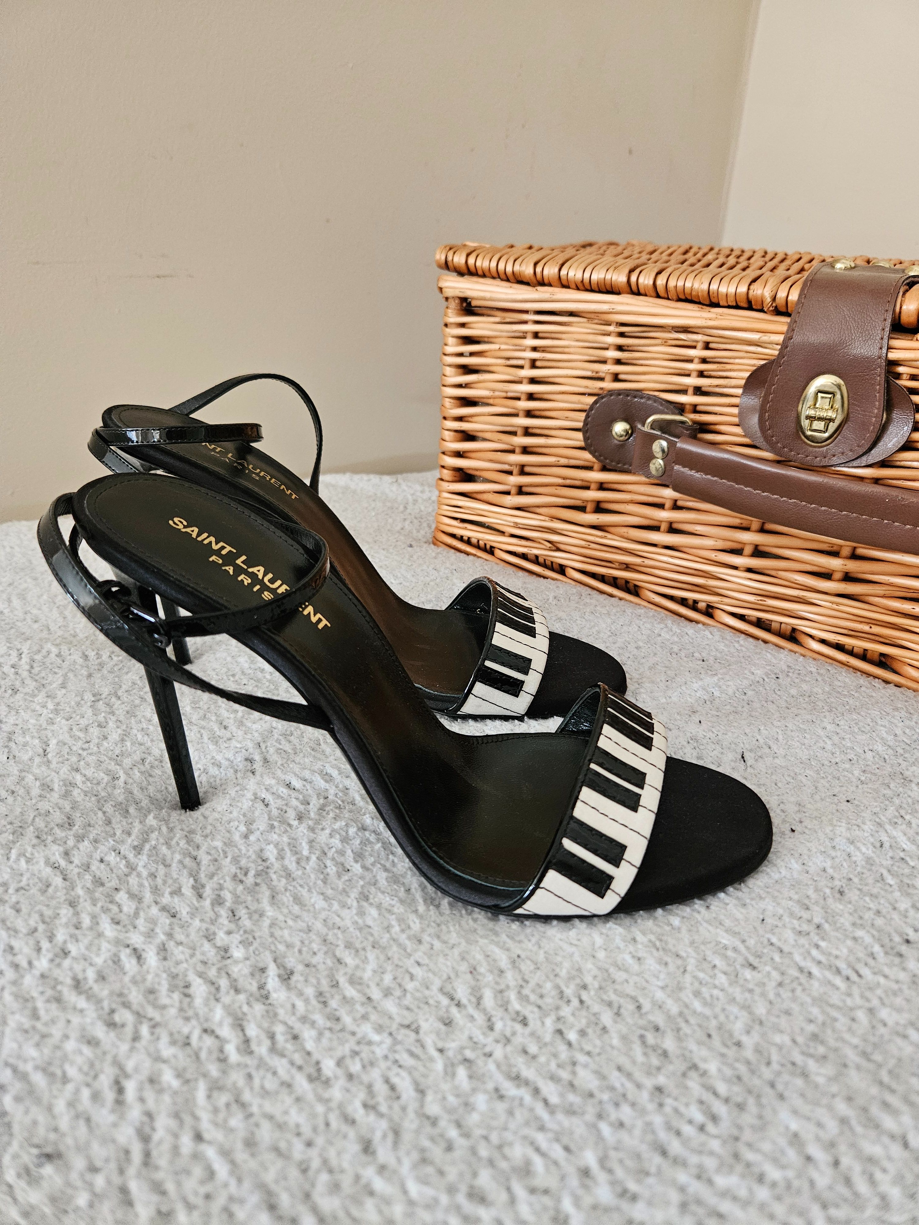 Preowned YSL Saint Laurent Black Piano Keyboard Heels Size 39 Black  White calfskin leather