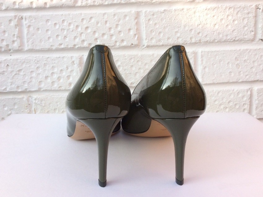 Bally Khaki Mid Heel Patent Pumps Size 36 Green leather