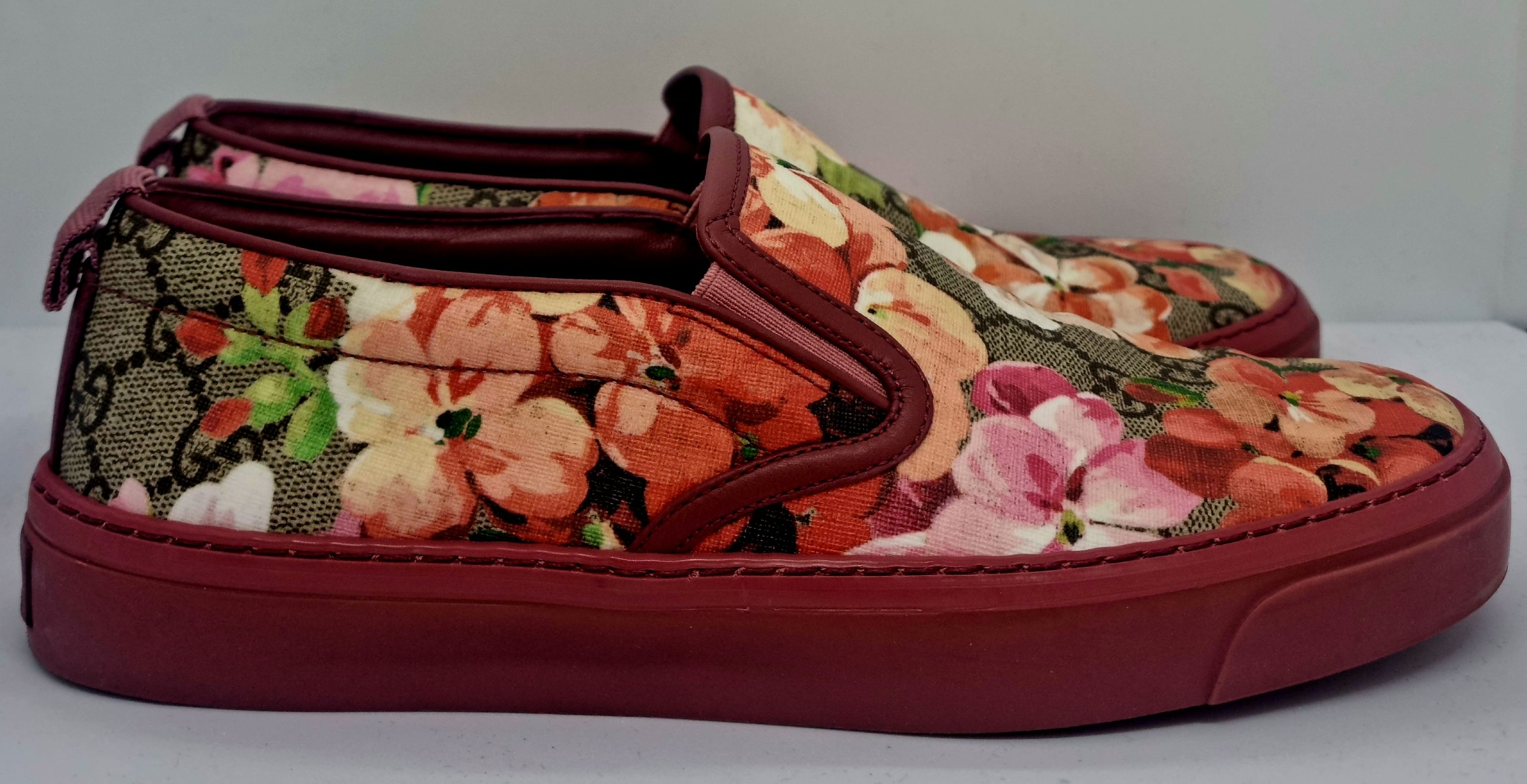 Preowned Gucci Bloom Floral Slip on Pumps Size 37 Multicolour leather