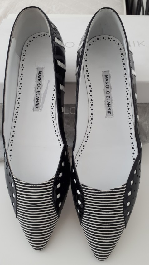 Preowned Manolo Blahnik Black  White Stripes Sinisa Flats Size 40 Tan/Brown leather