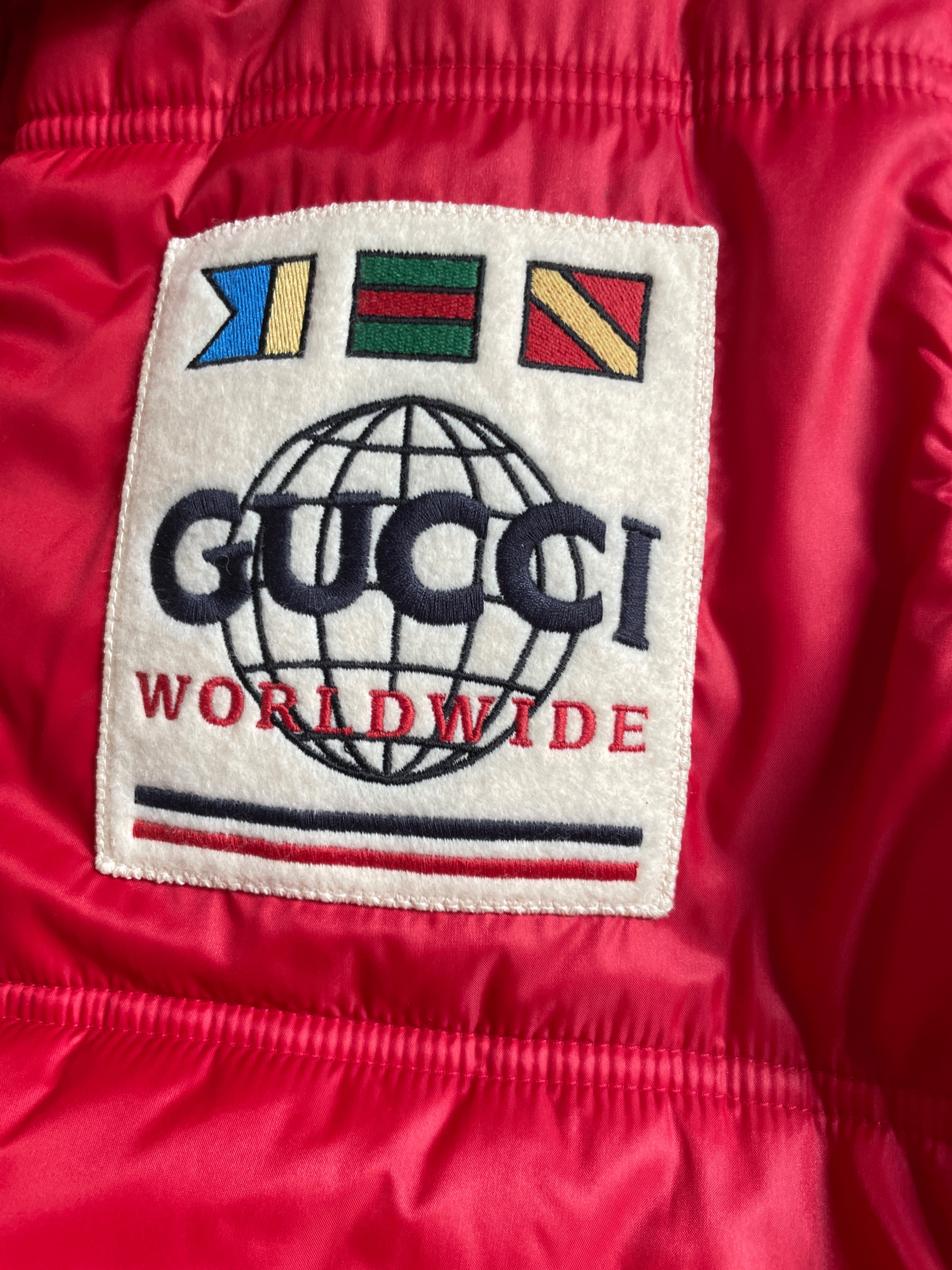 Men's Preowned Gucci Red Worldwide Logo Detachable Sleeve Puffer Jacket Size XL Red green polyamide