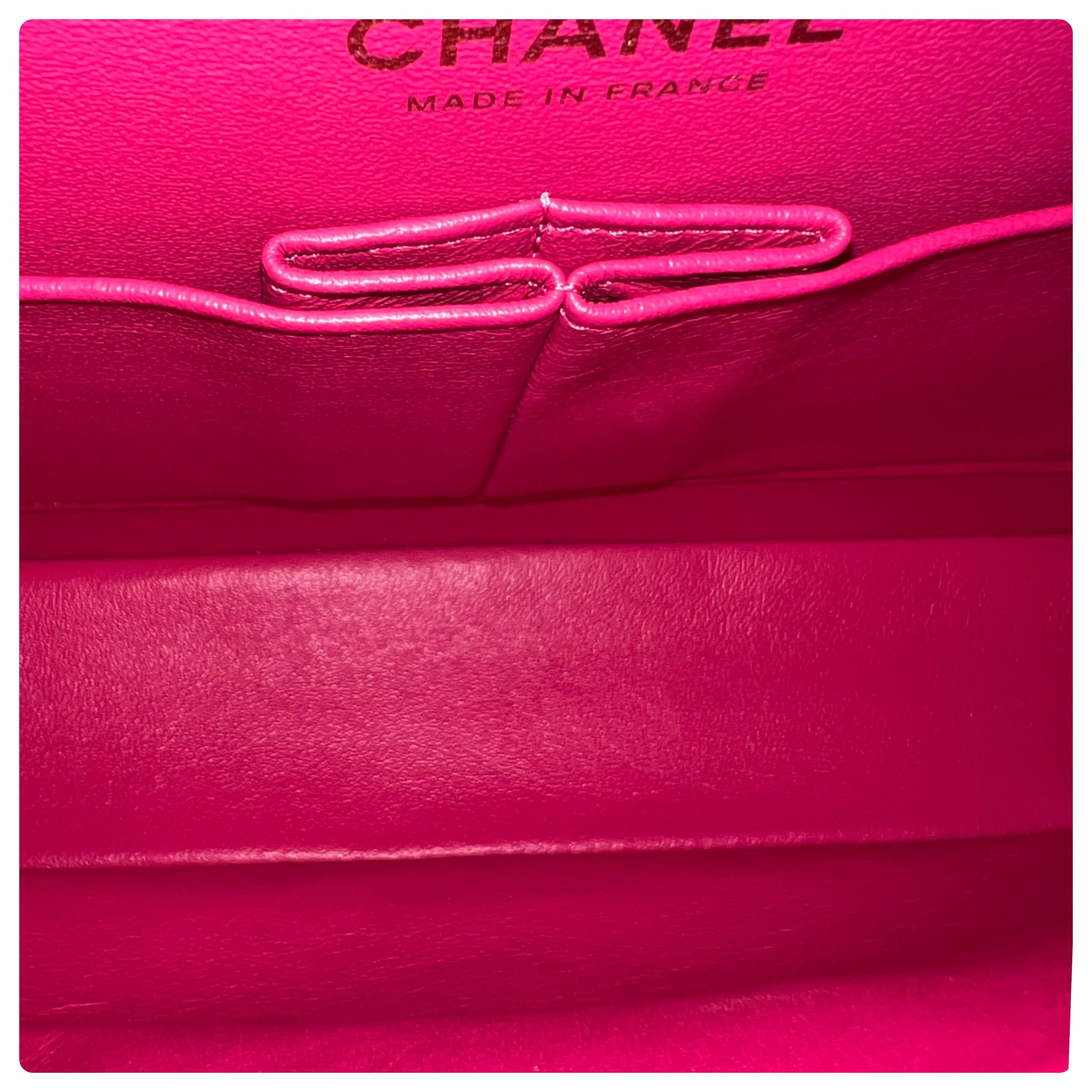 Preowned Chanel Pink Chevron Medium Double Flap Bag leather