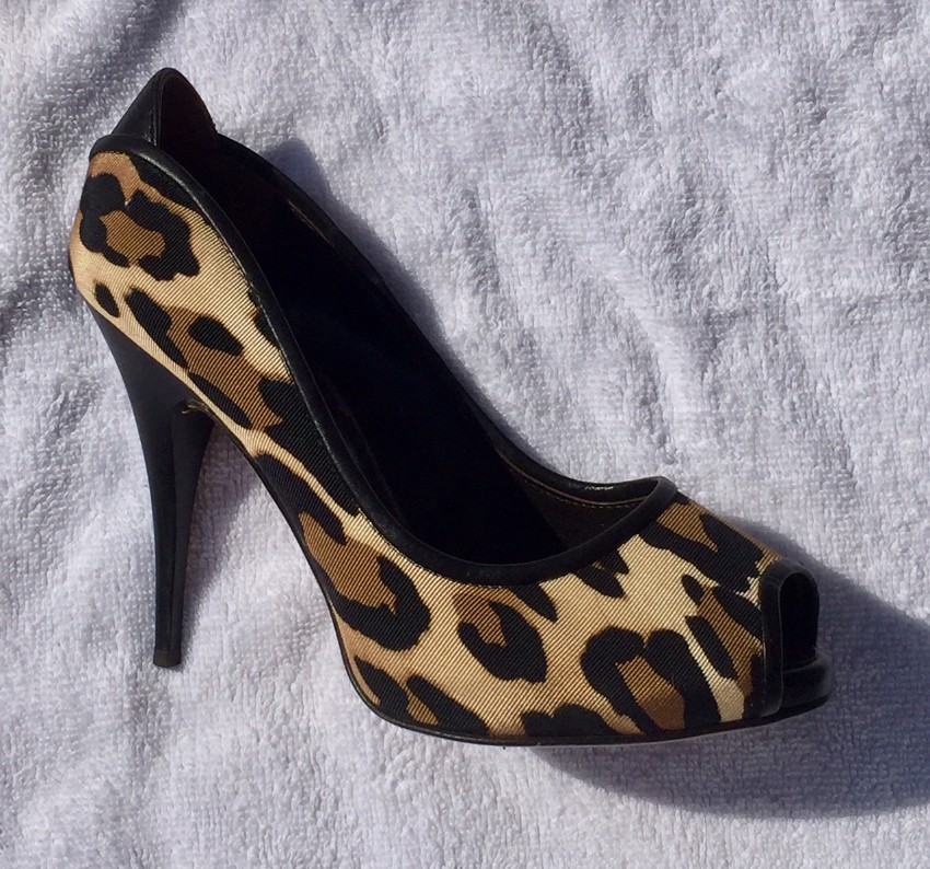 Preowned Giuseppe Zanotti Leopard Print Pumps Size 375 Animal Print leather