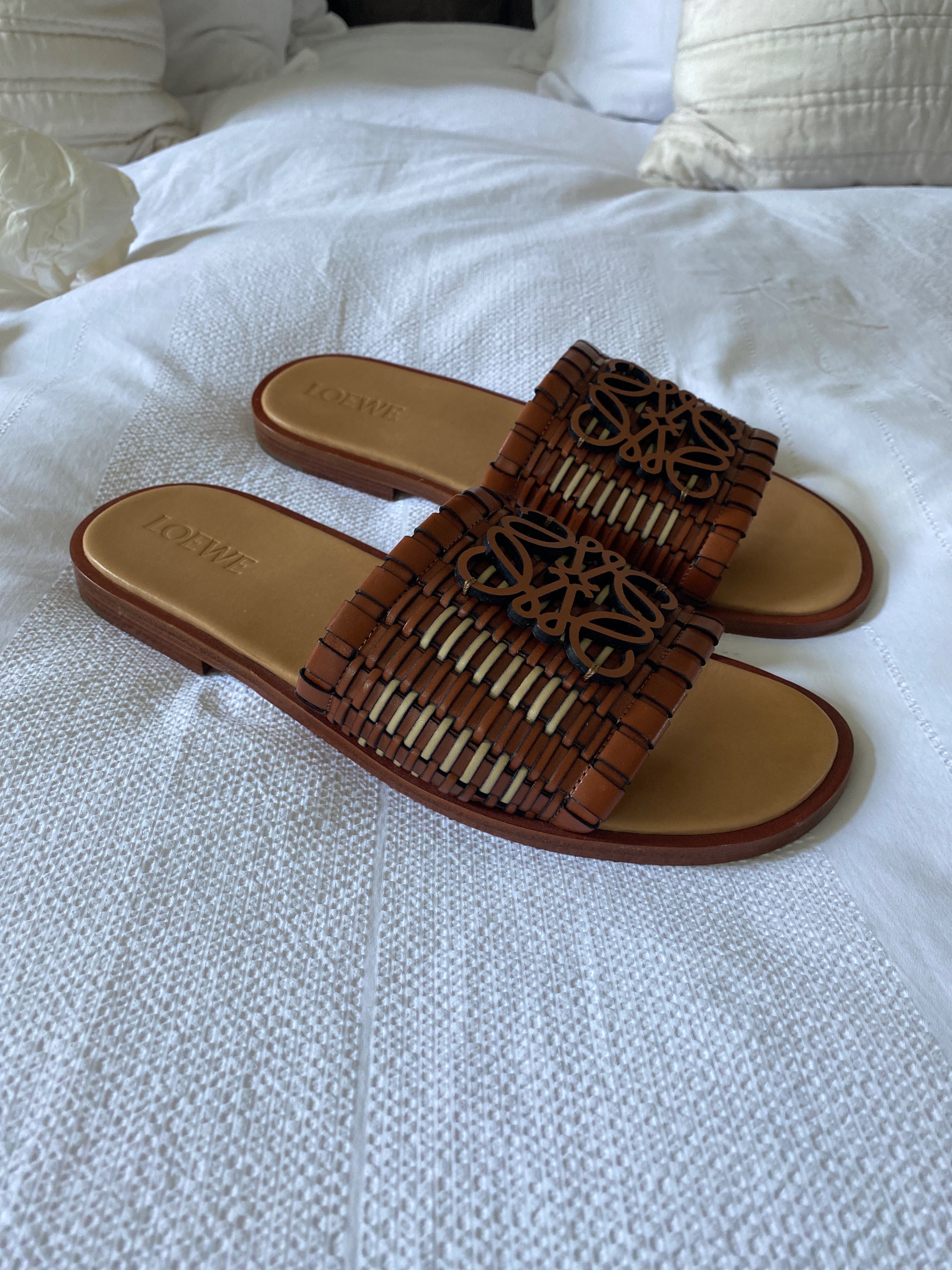 Preowned Loewe Anagram Woven Leather Slide Sandals Size 41 Brown