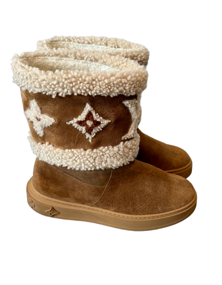 Louis Vuitton Sheepskin Lined Suede Snowboots Size 36 Camel and cream suede/sheepskin