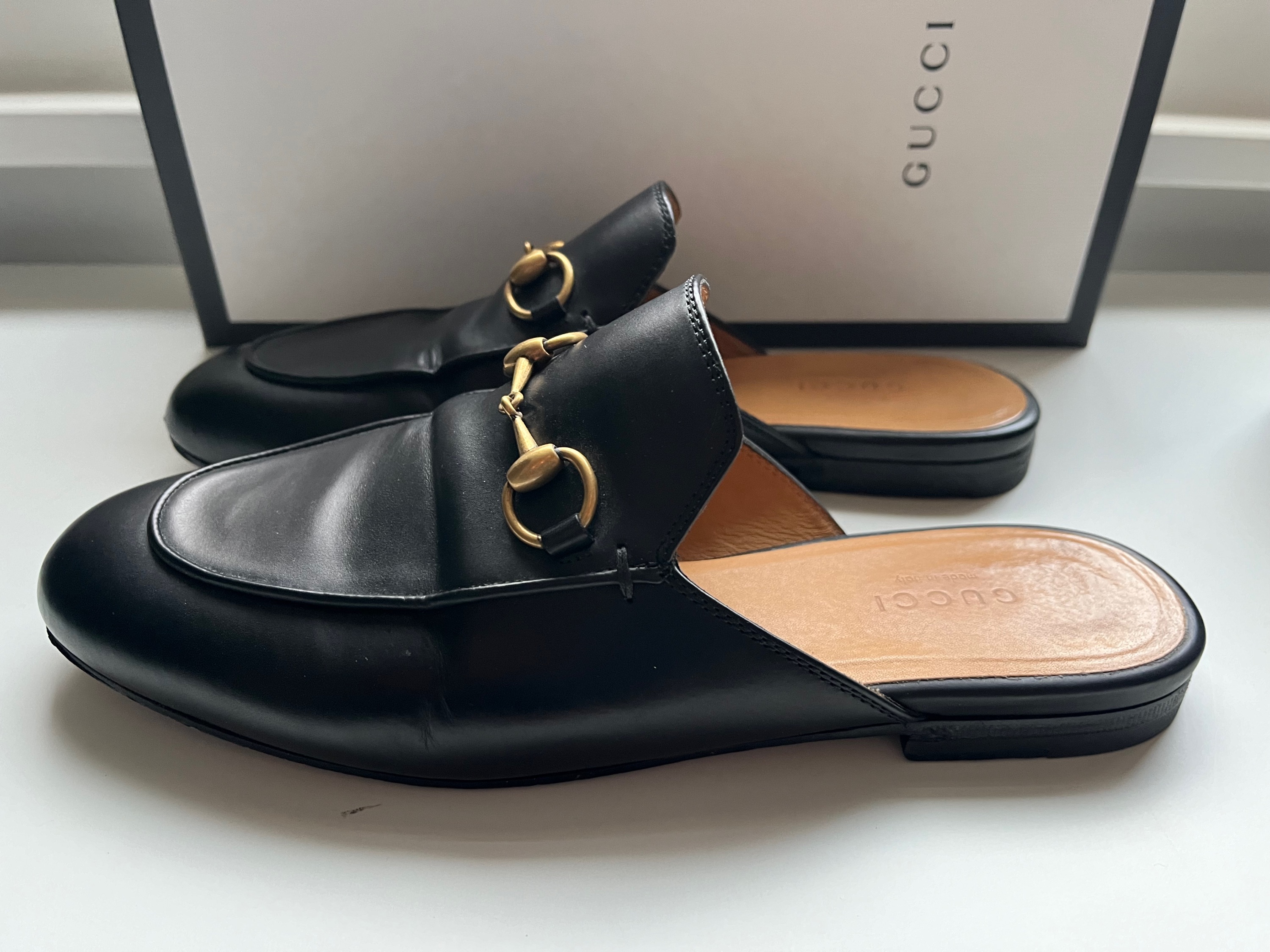 Preowned Gucci Black Leather Princetown Slippers Size 365