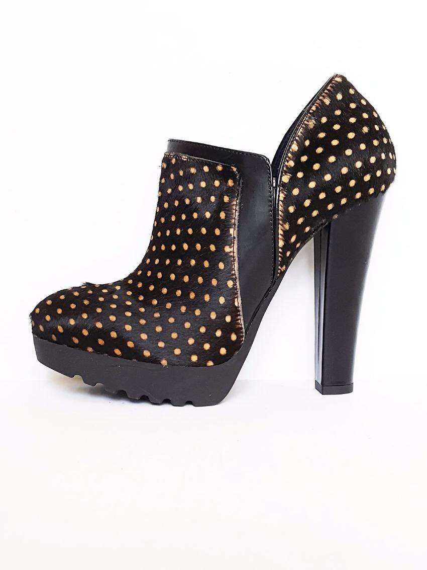 Armani Collezioni Polka Dot Heels Size 37 Black leather