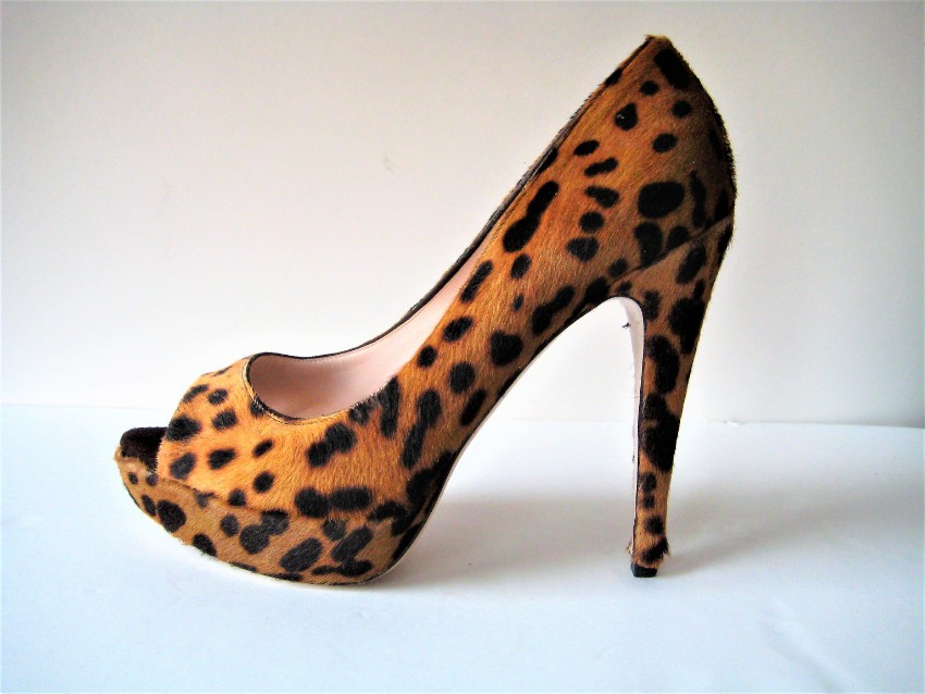 Preowned Miu Miu Leopard Print calfskin open toe pumps Size 38 Animal Print leather