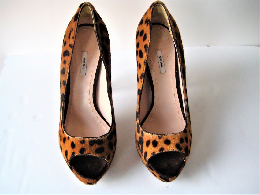 Preowned Miu Miu Leopard Print calfskin open toe pumps Size 38 Animal Print leather