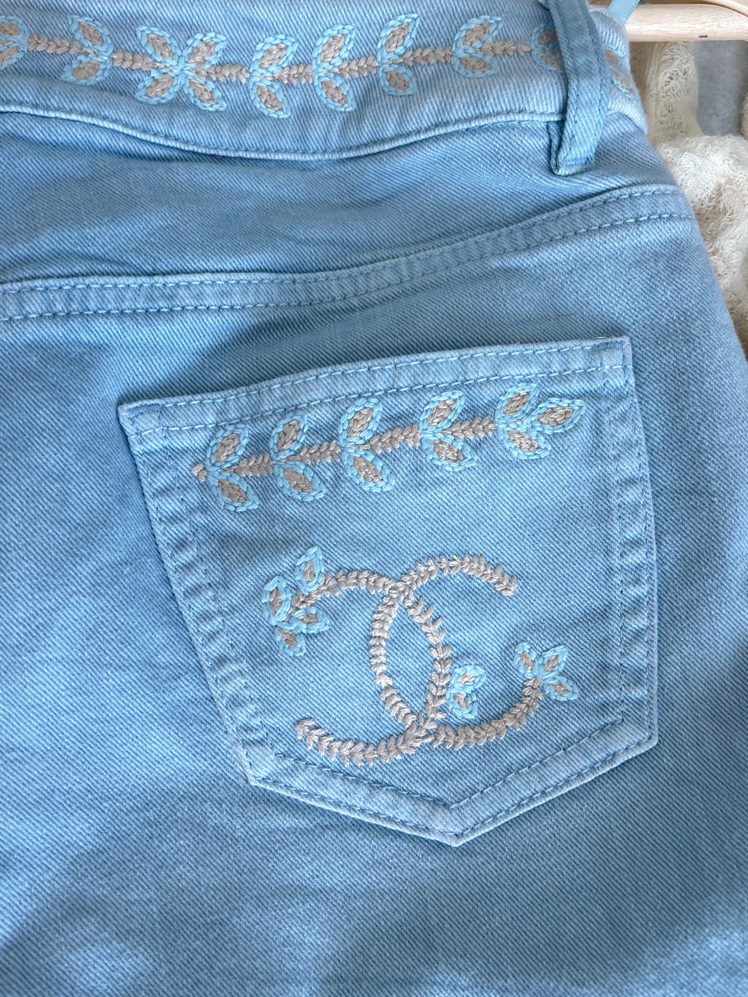 Chanel Blue Embroidered Jeans Size XS cotton