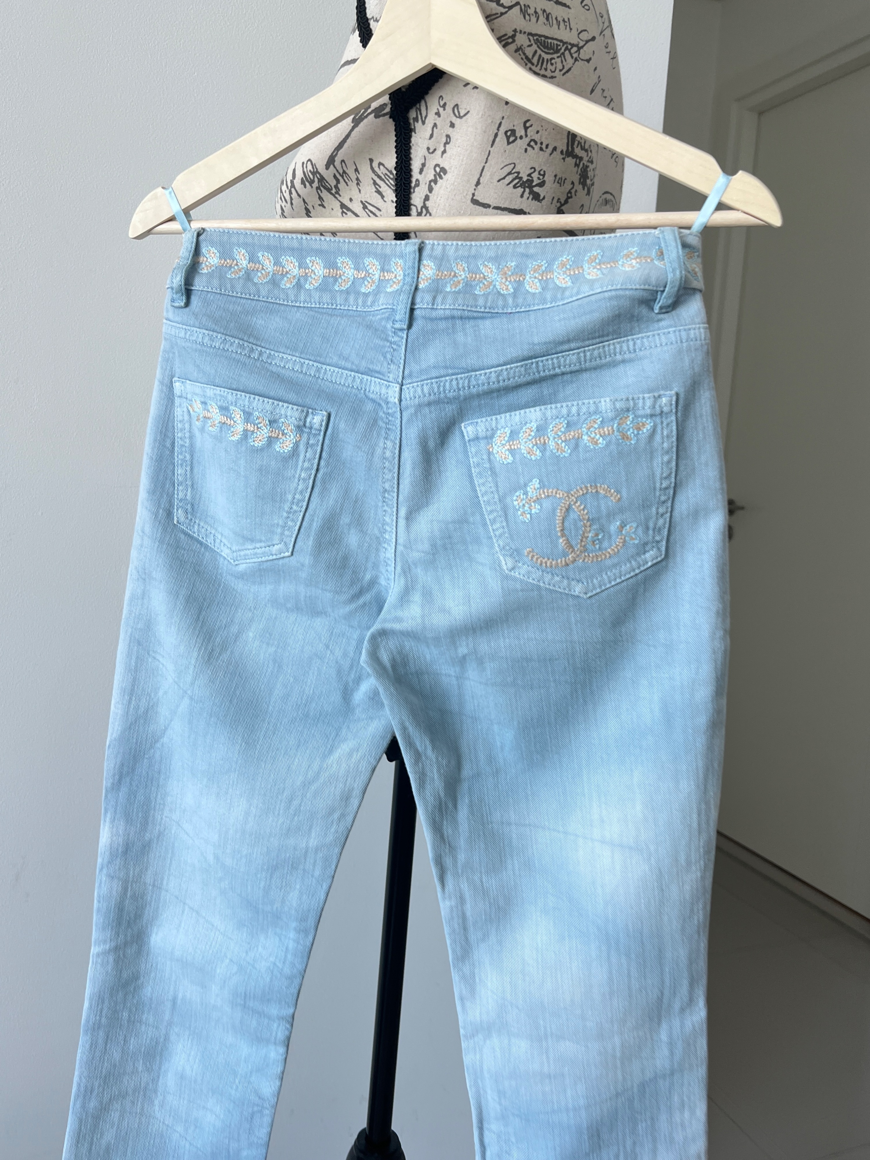 Chanel Blue Embroidered Jeans Size XS cotton