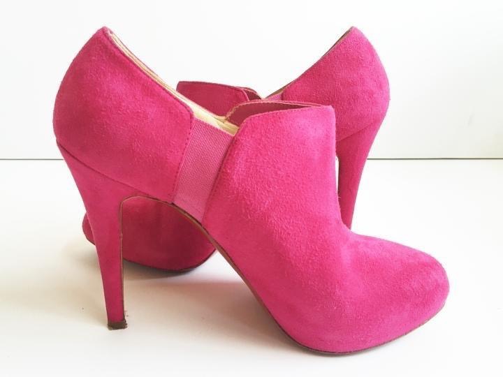 Preowned Christian Louboutin Pink Fushcia C'est  Moi Suede Leather Ankle Boots Size 36