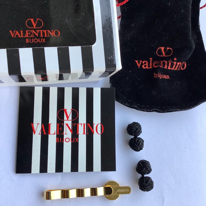 Men's Valentino Vintage Cufflinks  Tie Clip Set Gold