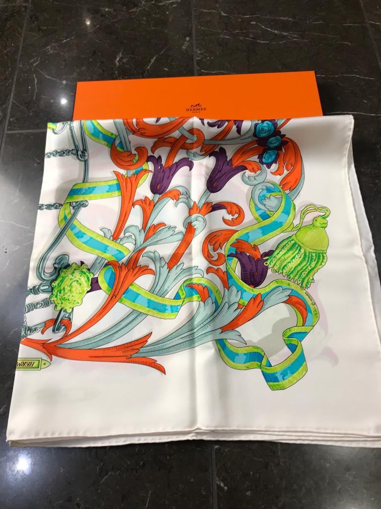 Preowned Hermes White Le Mors Multicolour Print Silk Twill Square Scarf 90 Animal Print