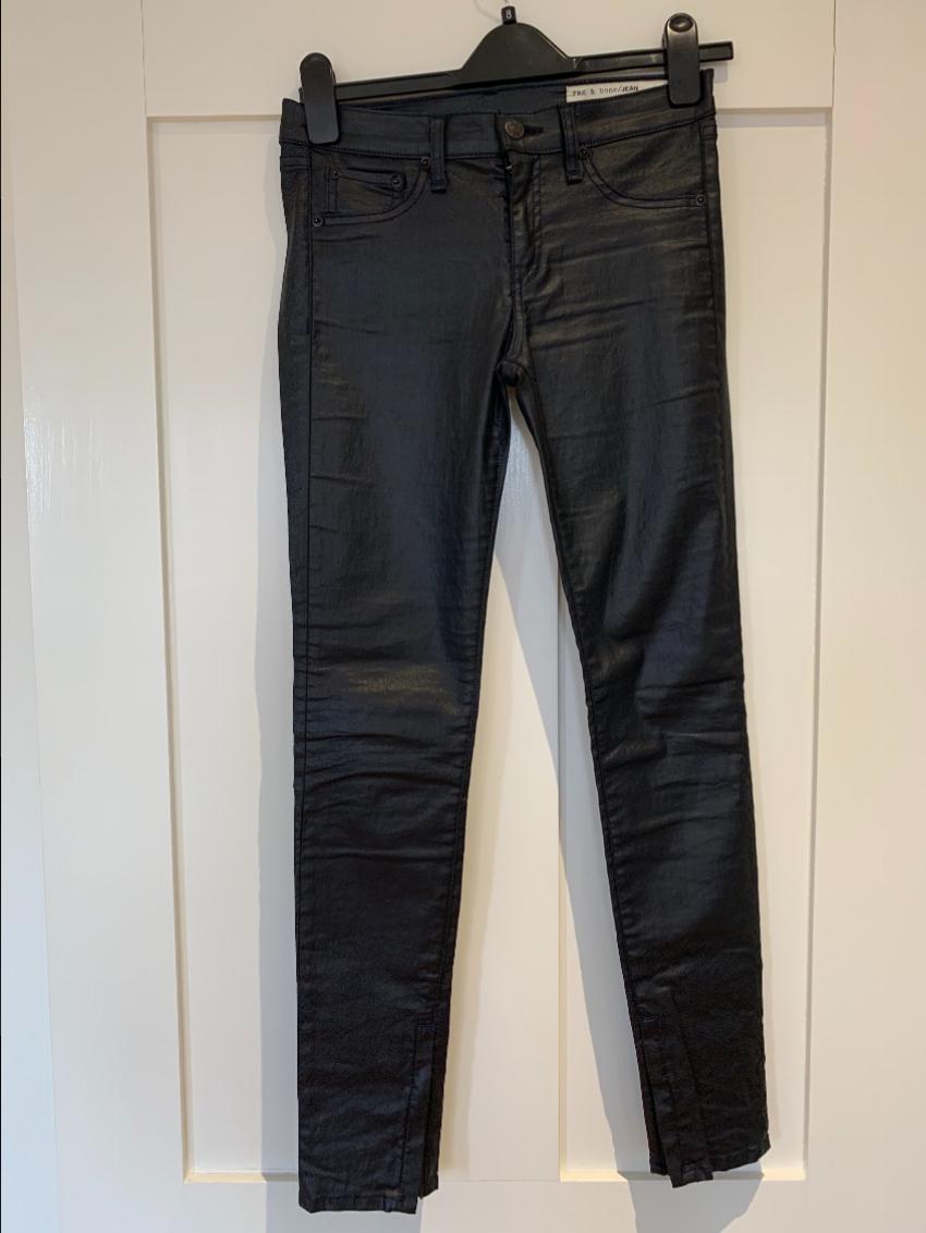 Preowned Rag  Bone Zipped-Hem Wet-Look Jeans Size 26/66 Black cotton