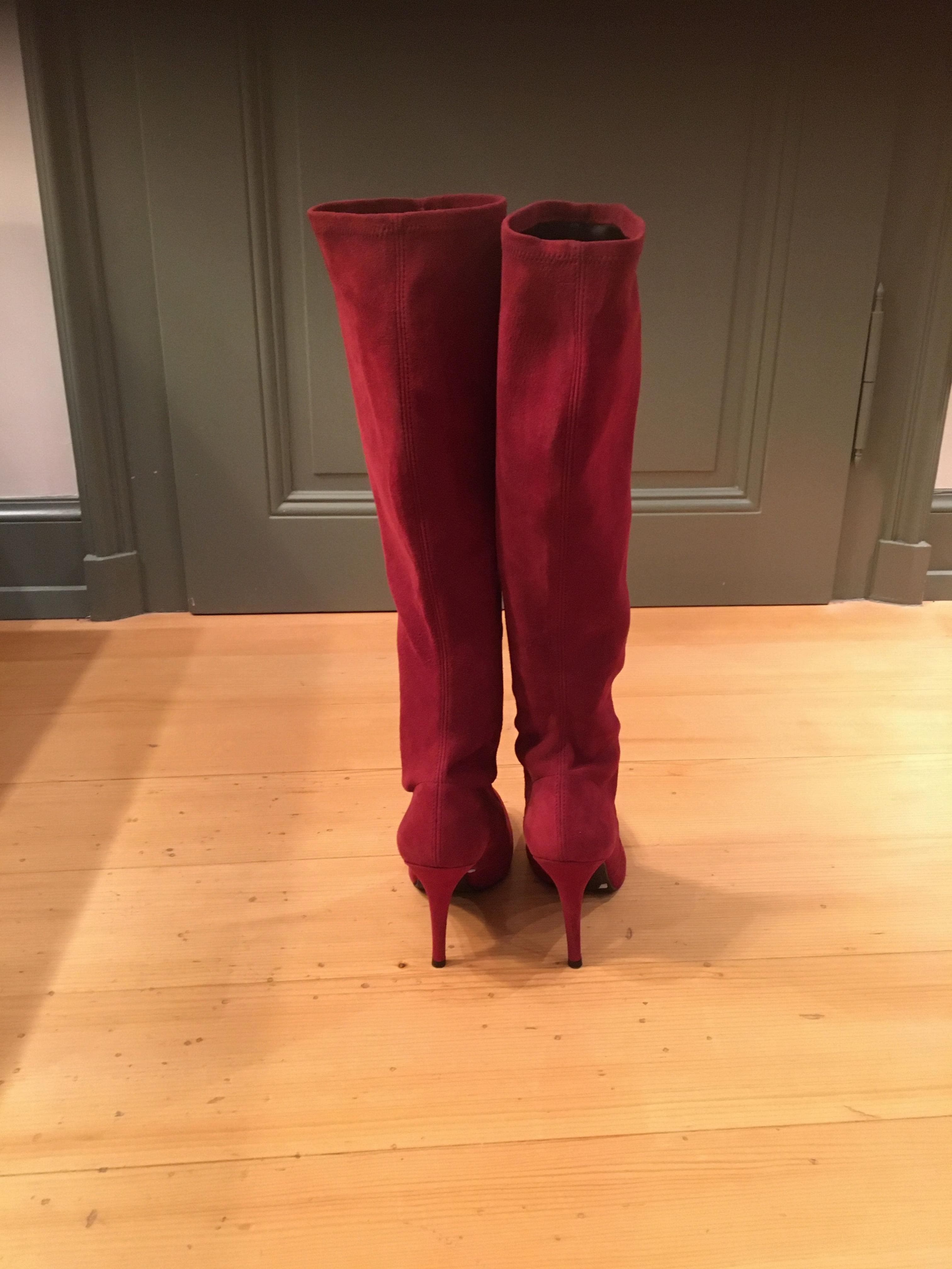 Preowned Stuart Weitzman Berry Red Suede Boots Size 395