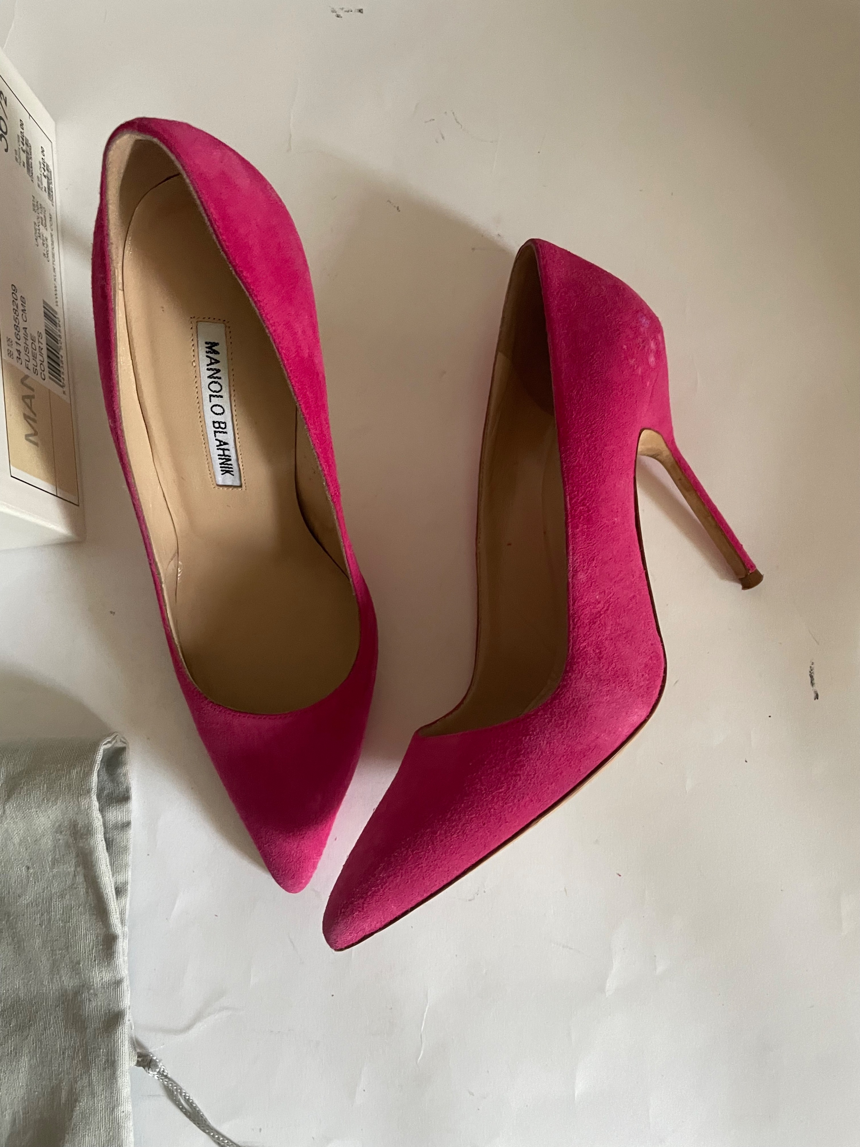 Preowned Manolo Blahnik BB 105 dark pink suede pumps Size 365 Fuschia