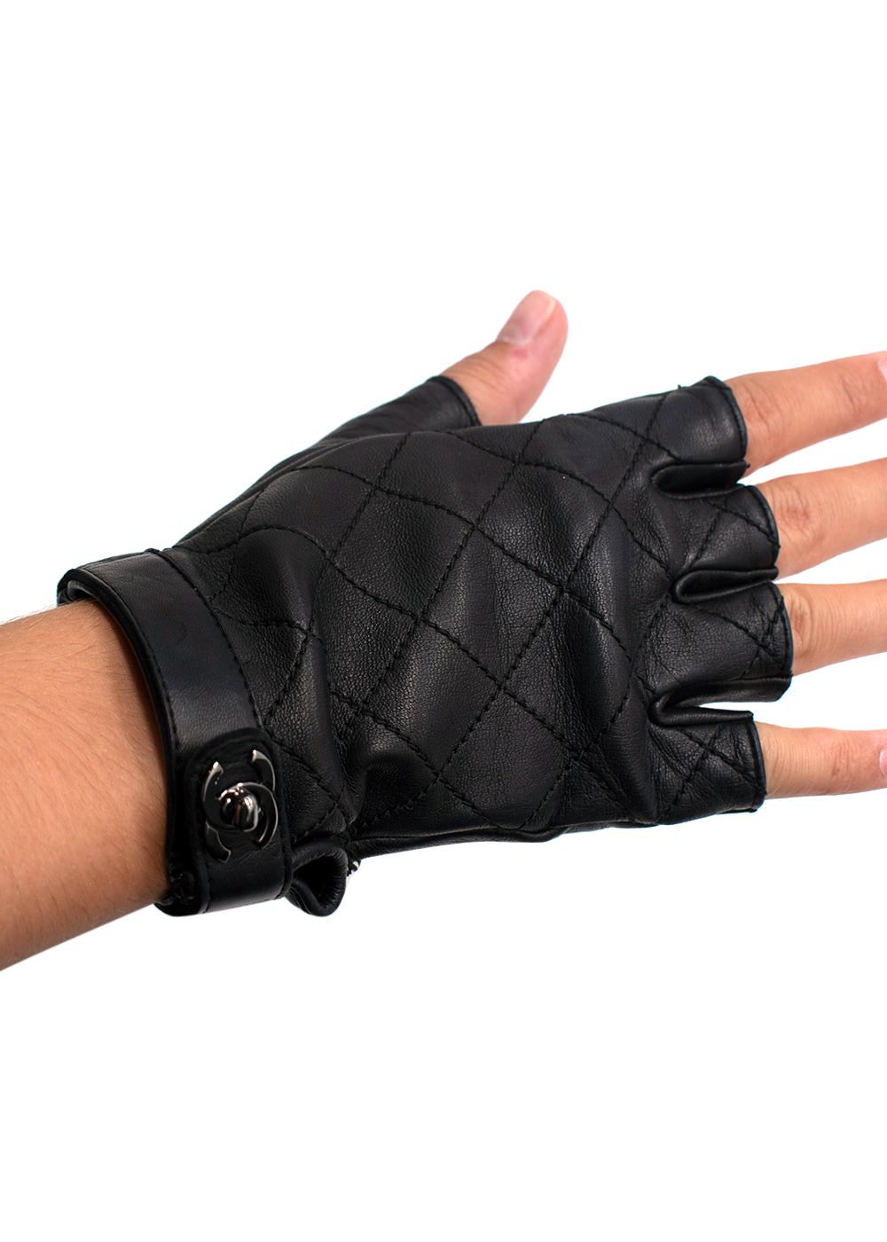 Chanel Black Lambskin Quilted Fingerless Gloves