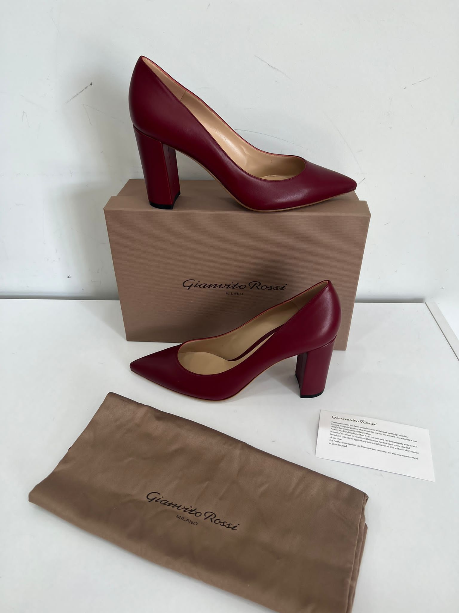 Gianvito Rossi Pointed Toe Block Heel Red Leather Pumps Size 37.5 bordeaux