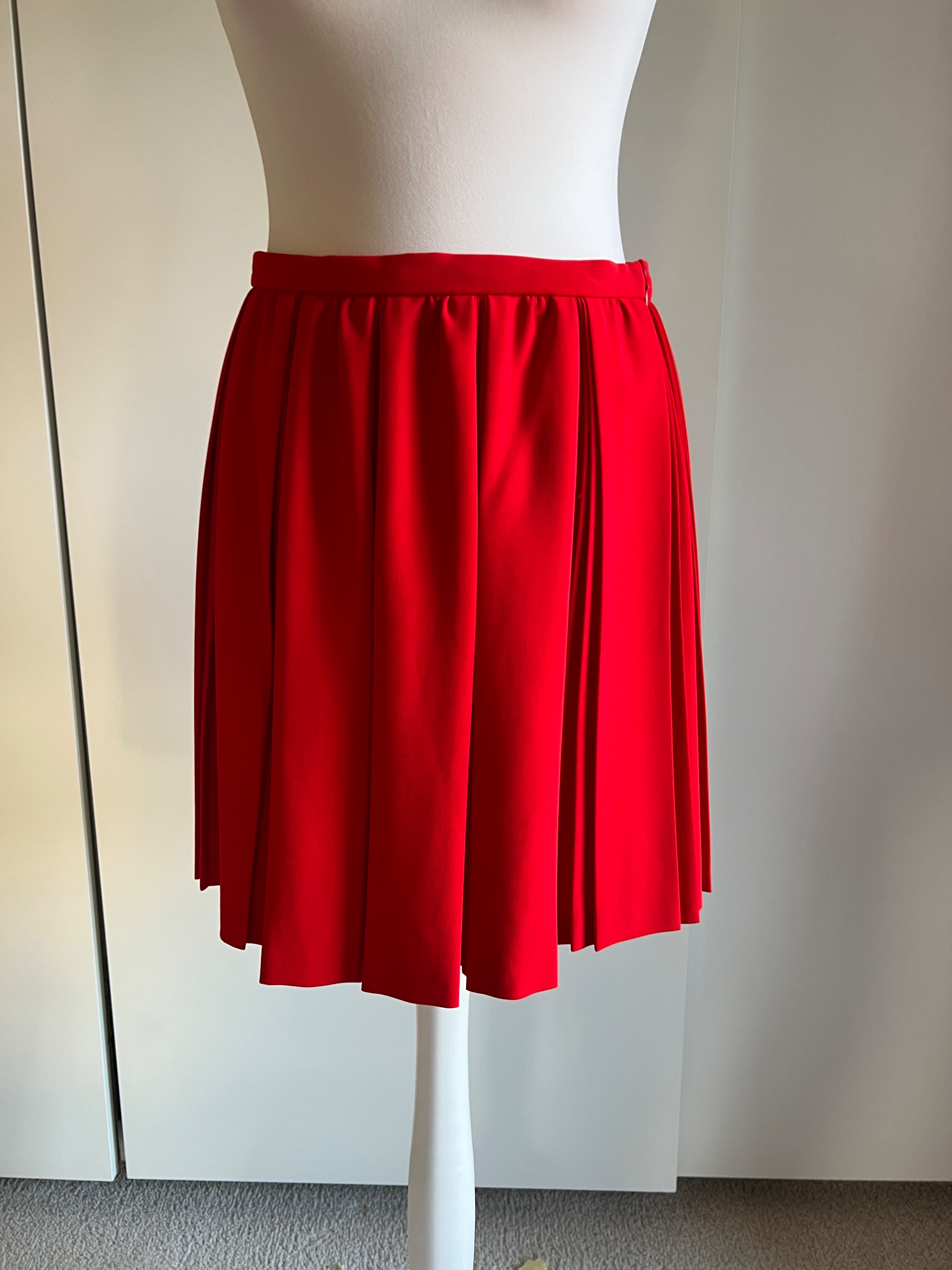 Miu Miu Red Pleated Mini Skirt Size S polyester