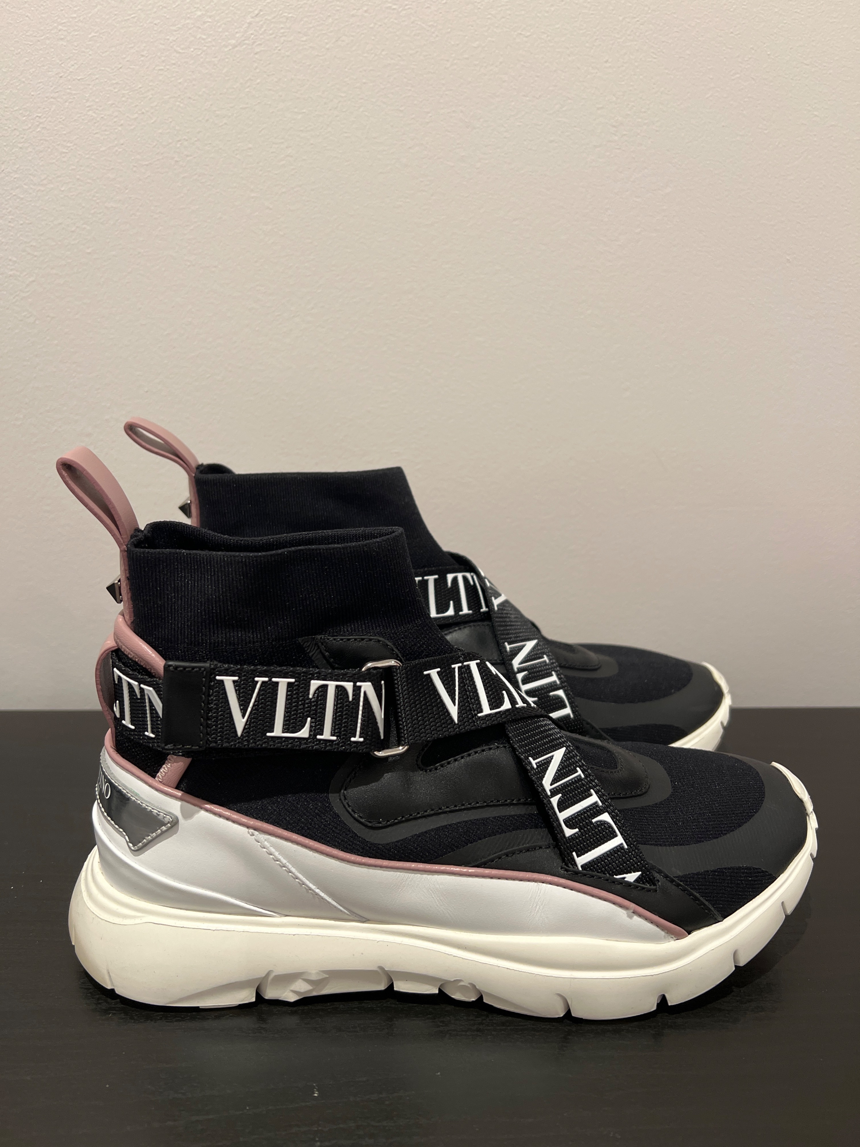 Valentino Black and White VLTN Sneakers Size 37