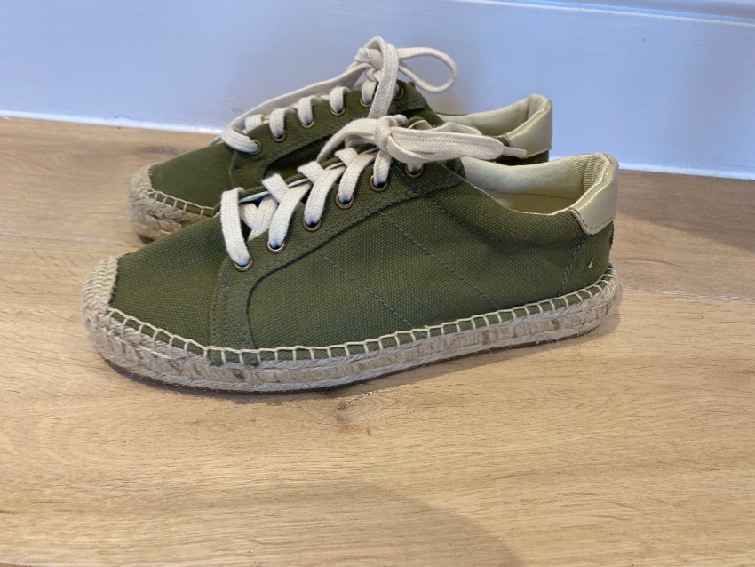 Preowned Soludos Canvas Izzy Green Espadrilles Size 38