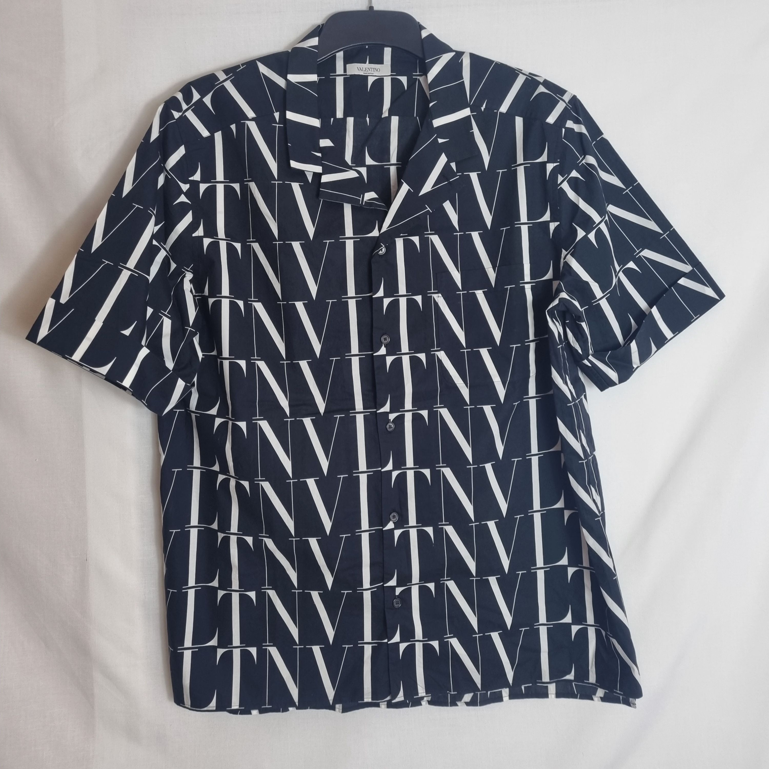 Men's Valentino Navy  white cotton VLTN Vacation shirt Size XL Black