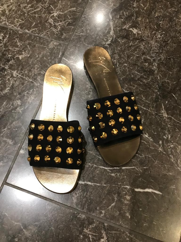 Preowned Giuseppe Zanotti Black Suede Studded Slides Size 375