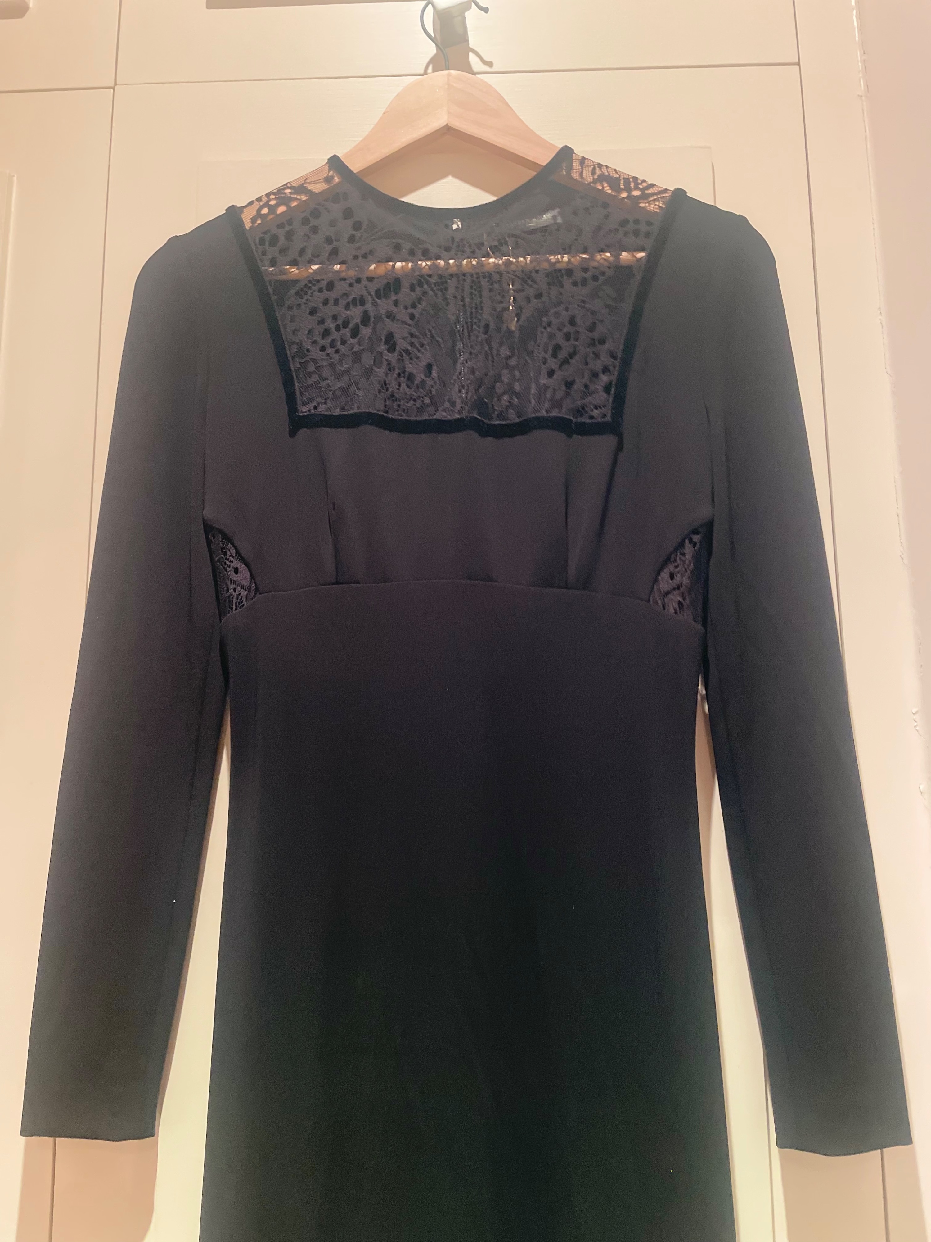 Alexander McQueen Long-Sleeve Butterfly Lace-Inset Gown Size S black pure fabric