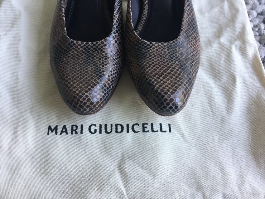 Preowned Mari Giudicelli  brown embossed leather mules Size 37 Tan/Brown