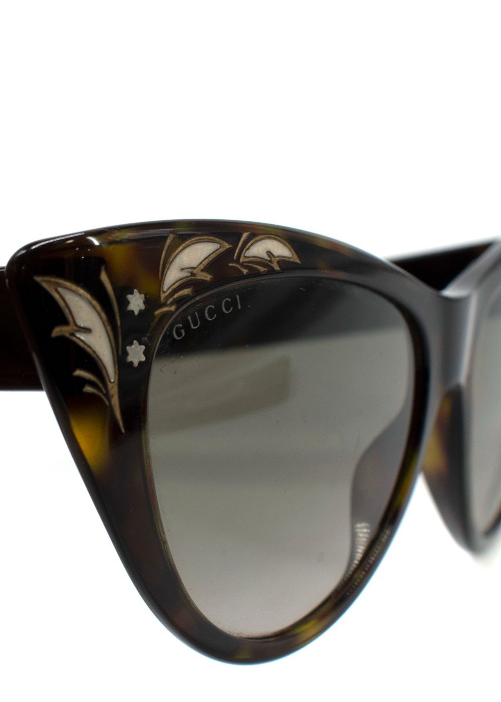 Preowned Gucci Brown Tortoiseshell Cat Eye Sunglasses Brown/White plastic