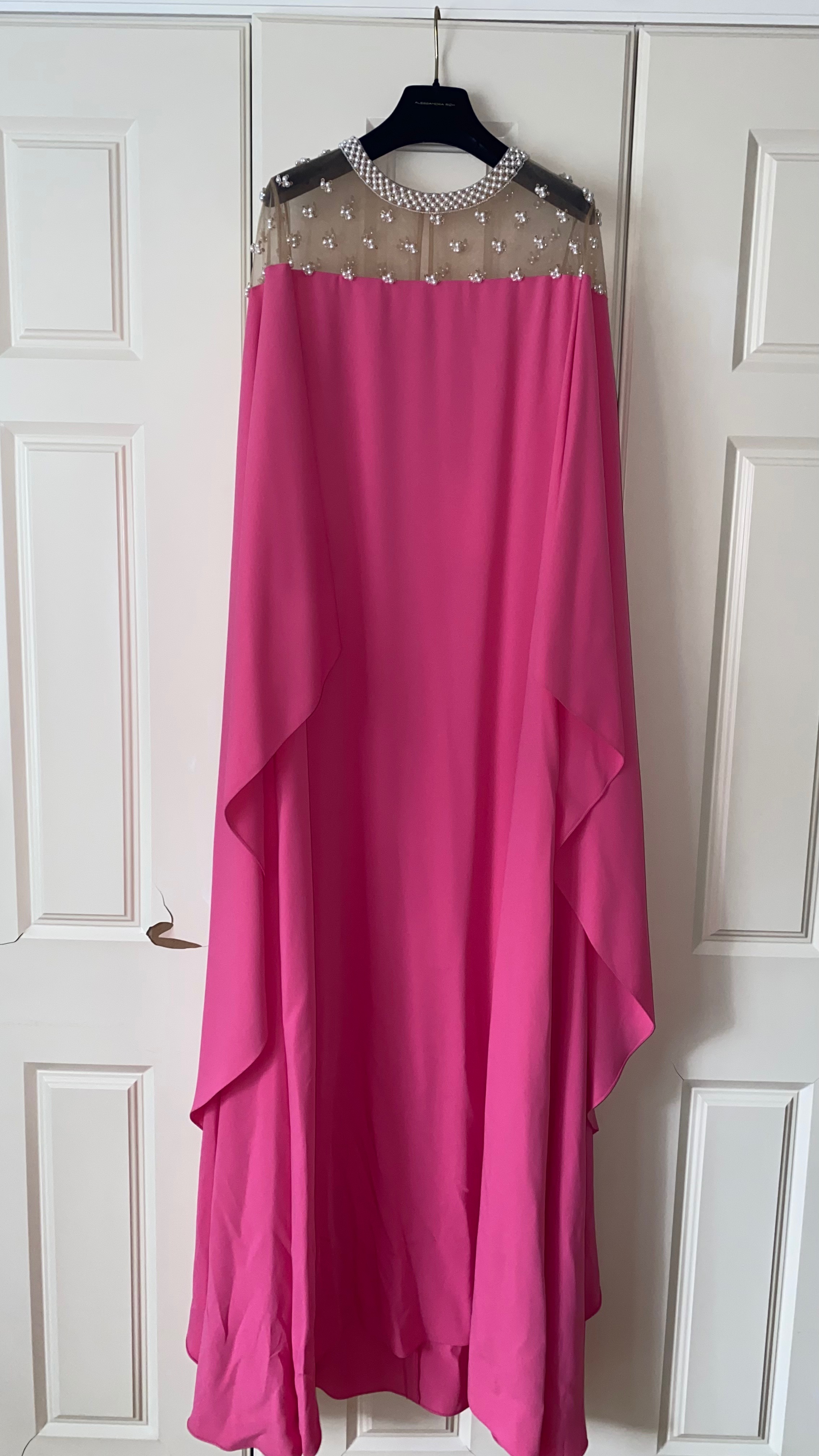 Carolina Herrera Peony Embellished Kaftan Gown Size S Pink silk