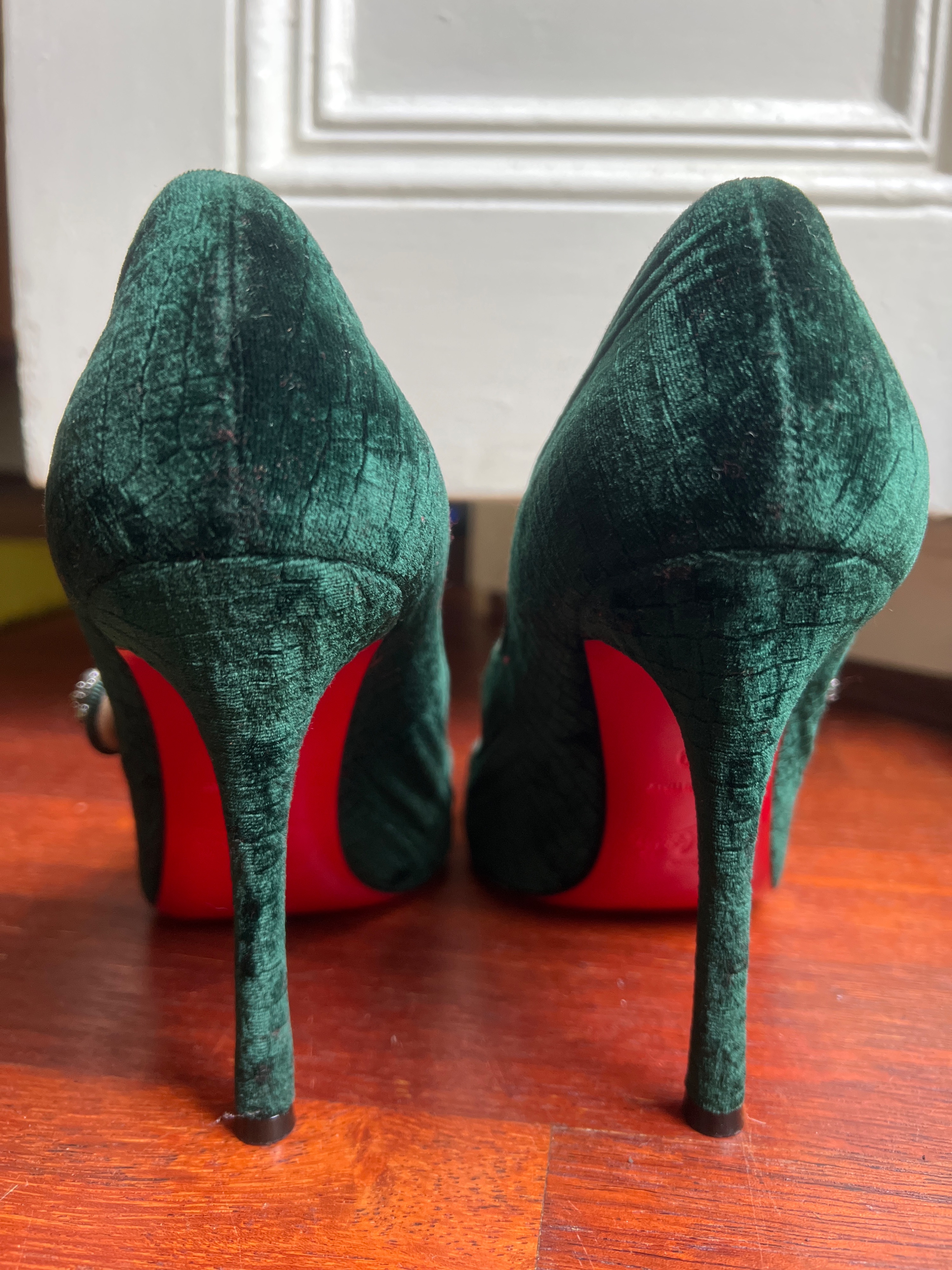 Preowned Christian Louboutin emerald-green velvet  snakeskin Mary Jane heeled pumps Size 39 Dark green