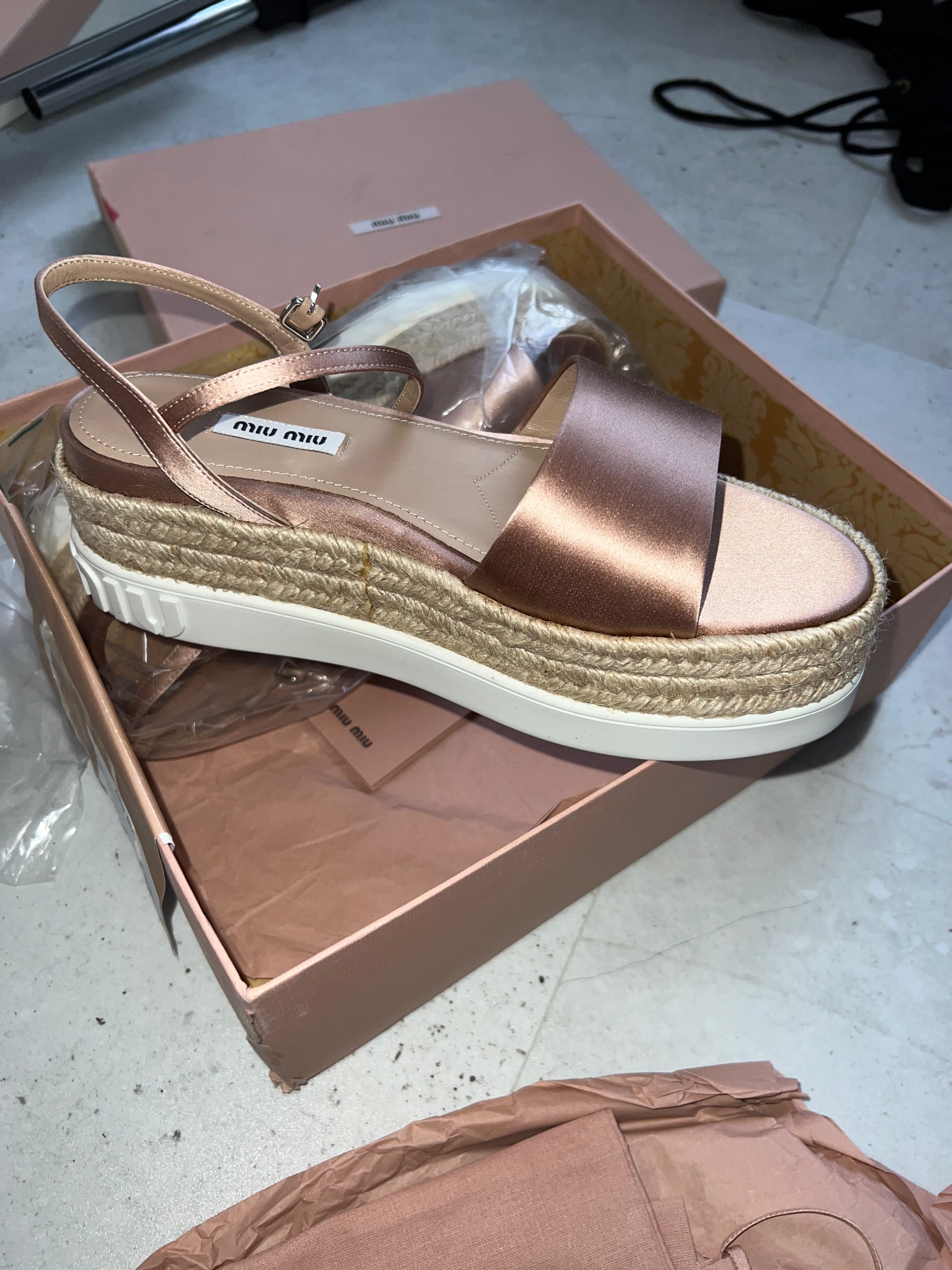 Miu Miu Platform Espadrille Sandals Size 39 Rose blush satin