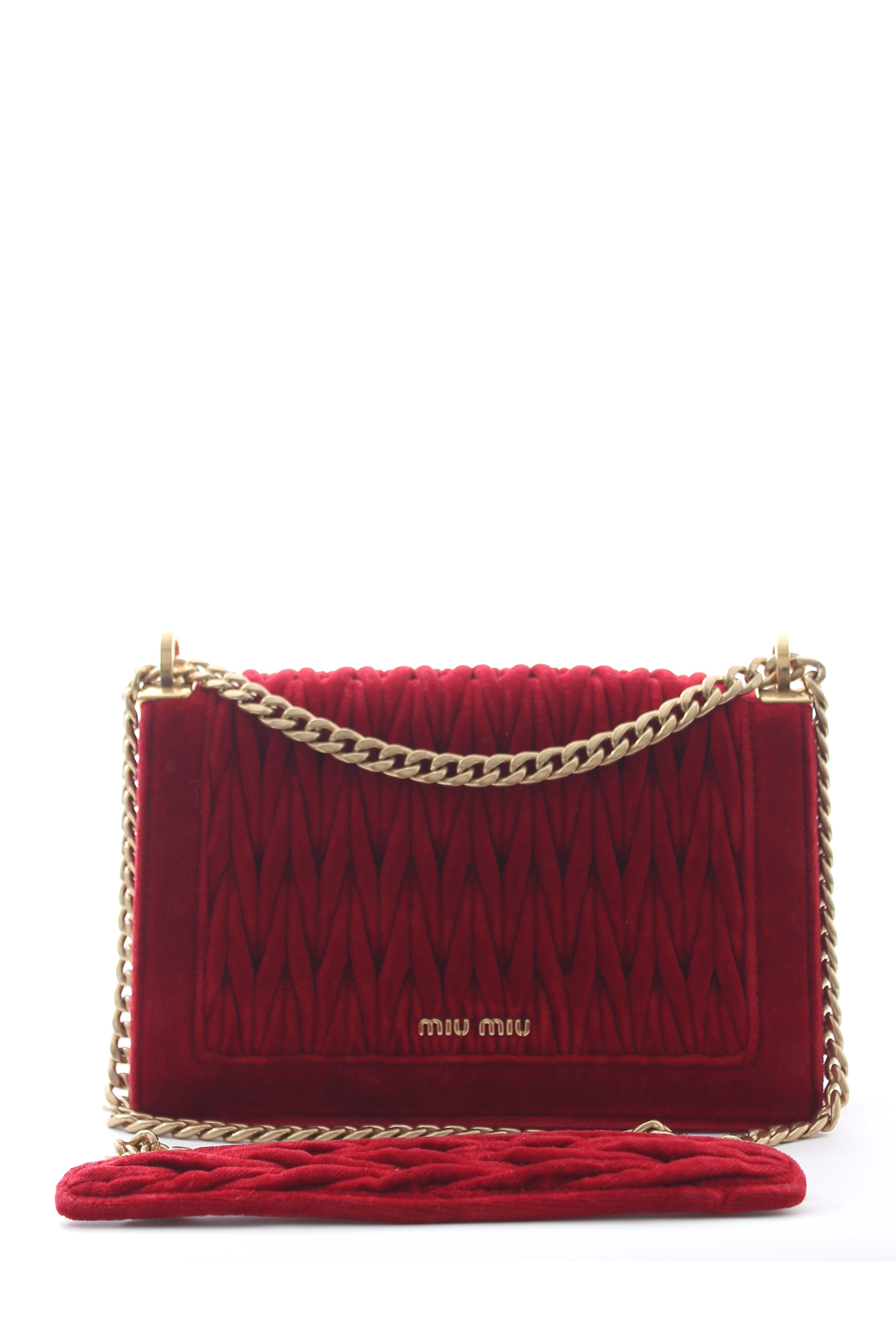 Preowned Miu Miu Confidential matelassé velvet shoulder bag Red fabric/leather