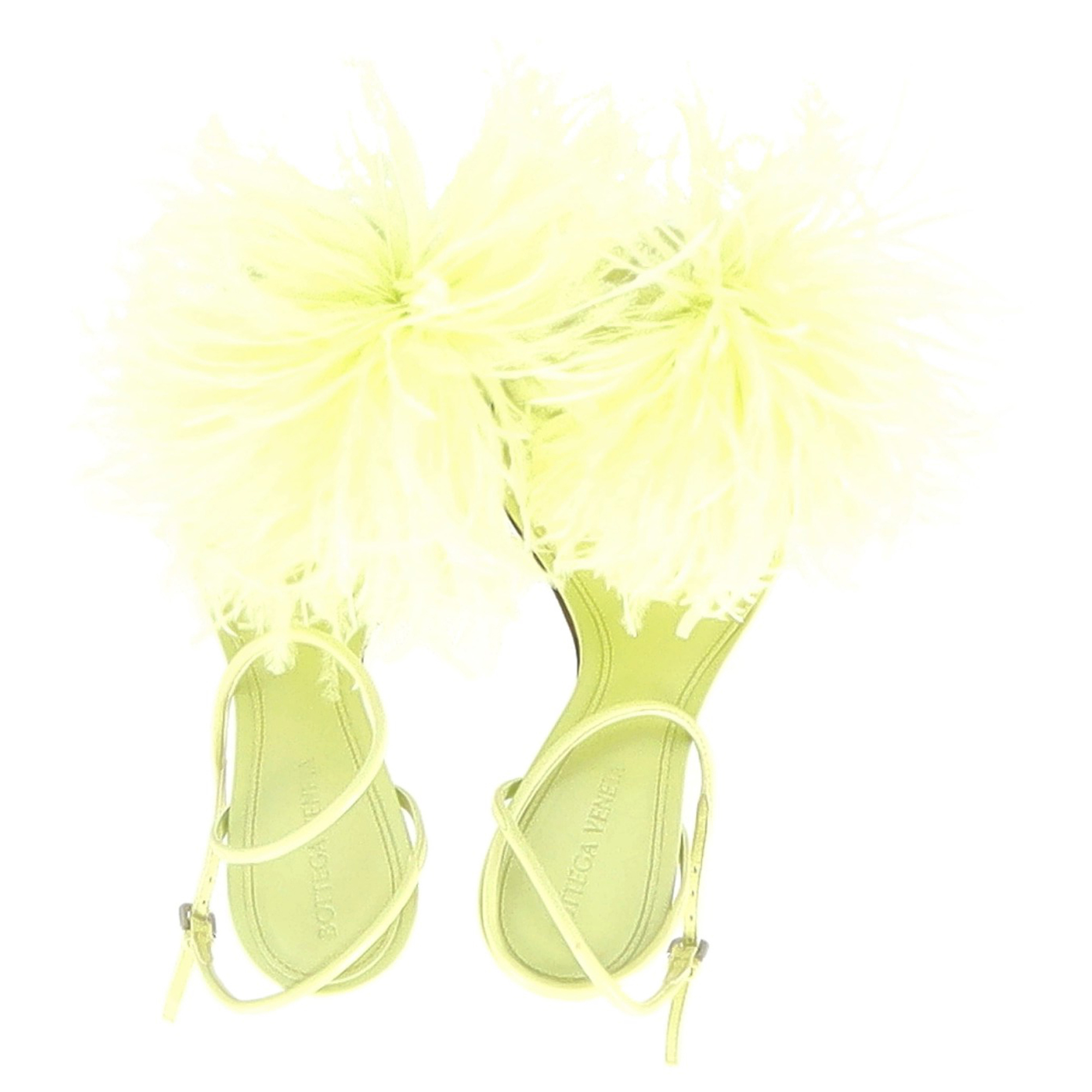 Preowned Bottega Veneta Yellow Feather-Detailed Dot Sandals Size 375 leather/lambskin leather