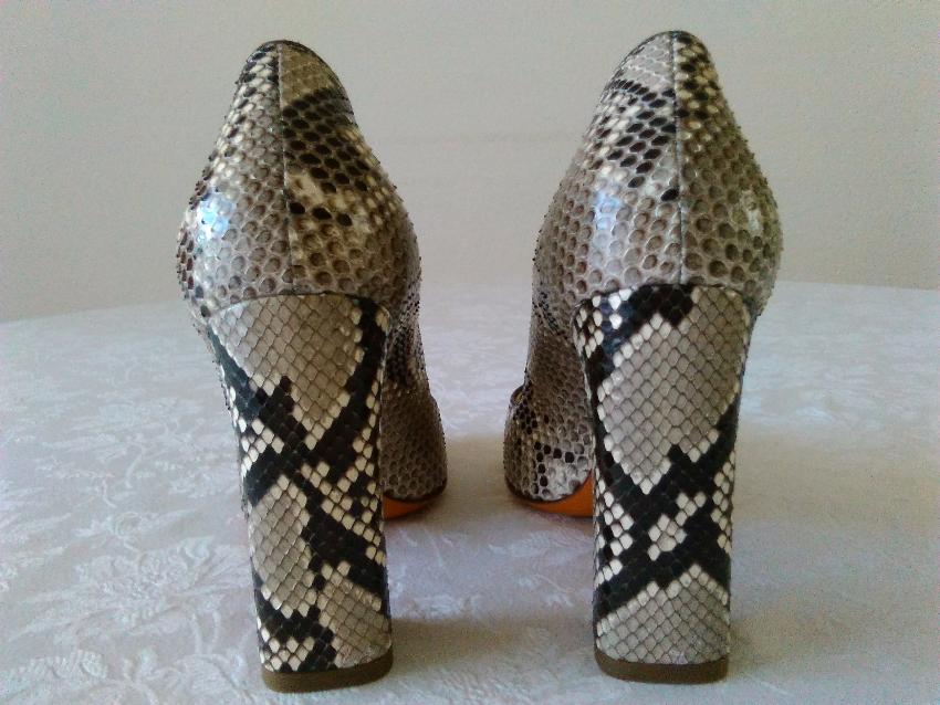 Santoni Rose Women  Collection Python Pumps Size 375 Grey leather