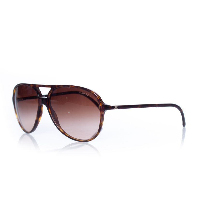 Preowned Chanel Tortoiseshell Aviator Sunglasses brown plastic