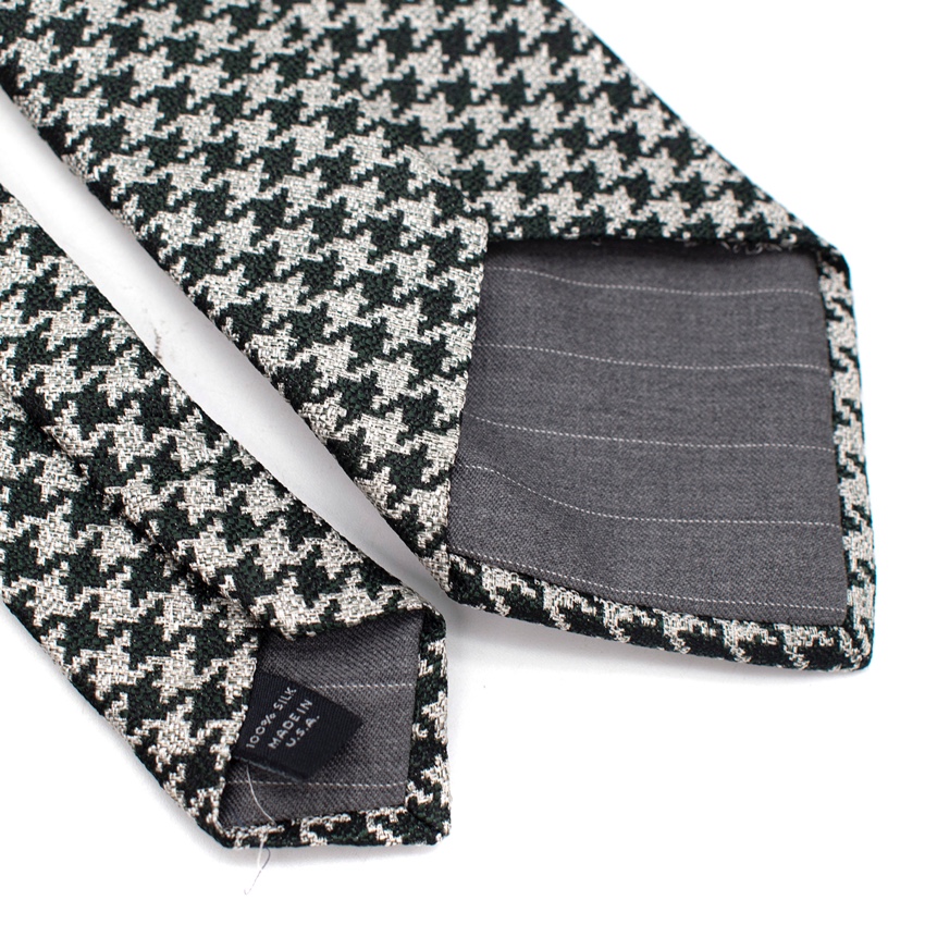 Men's Preowned Hickey Freeman Green  Grey Houndstooth Tie Black  White silk