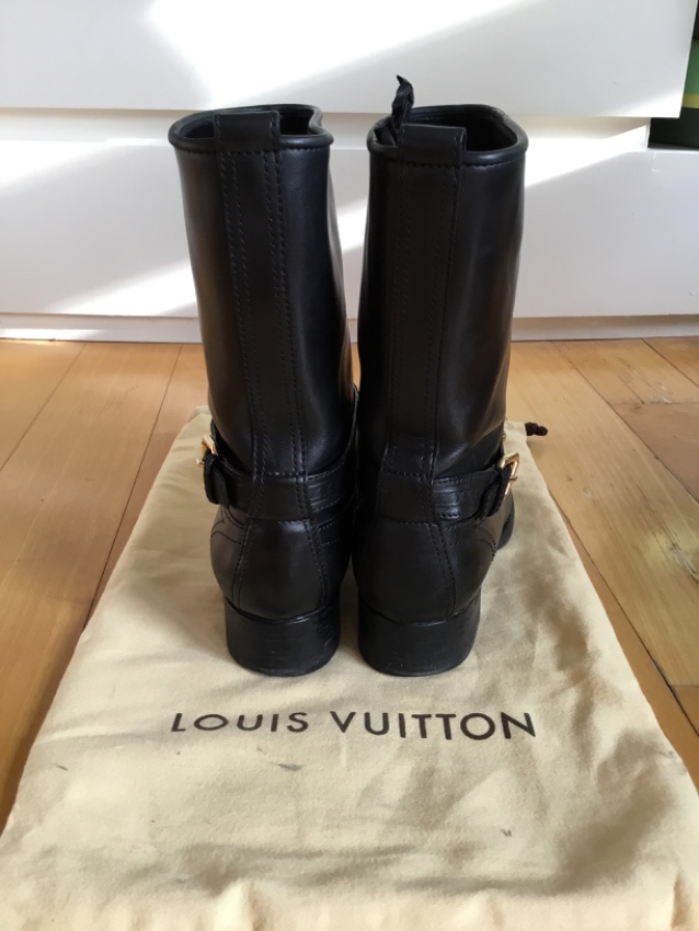 Preowned Louis Vuitton Black Leather Mid-Calf Boots Size 385