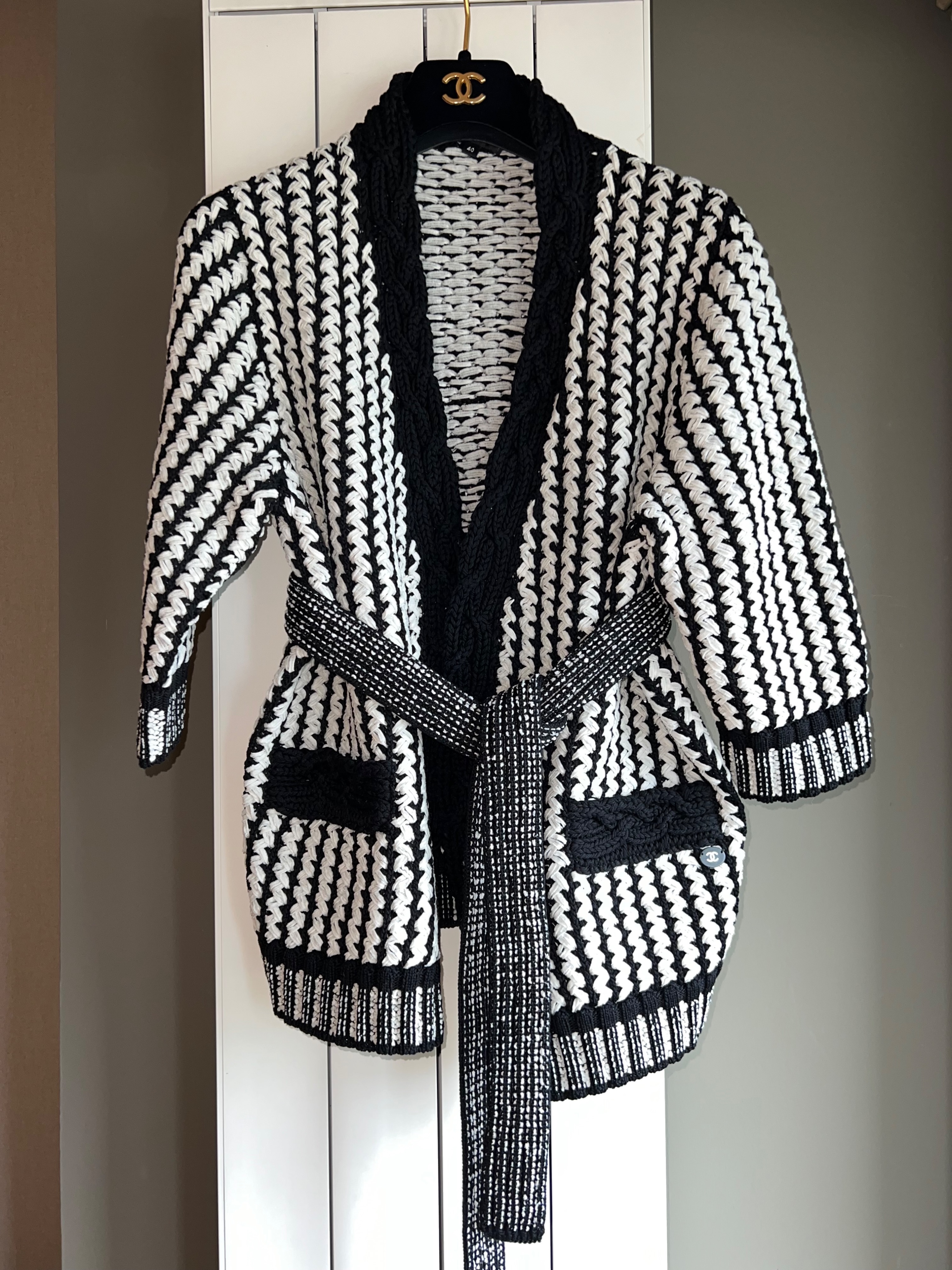 Preowned Chanel Black and White Belted Tweed Cardigan Size L Black/White cotton/polyamid