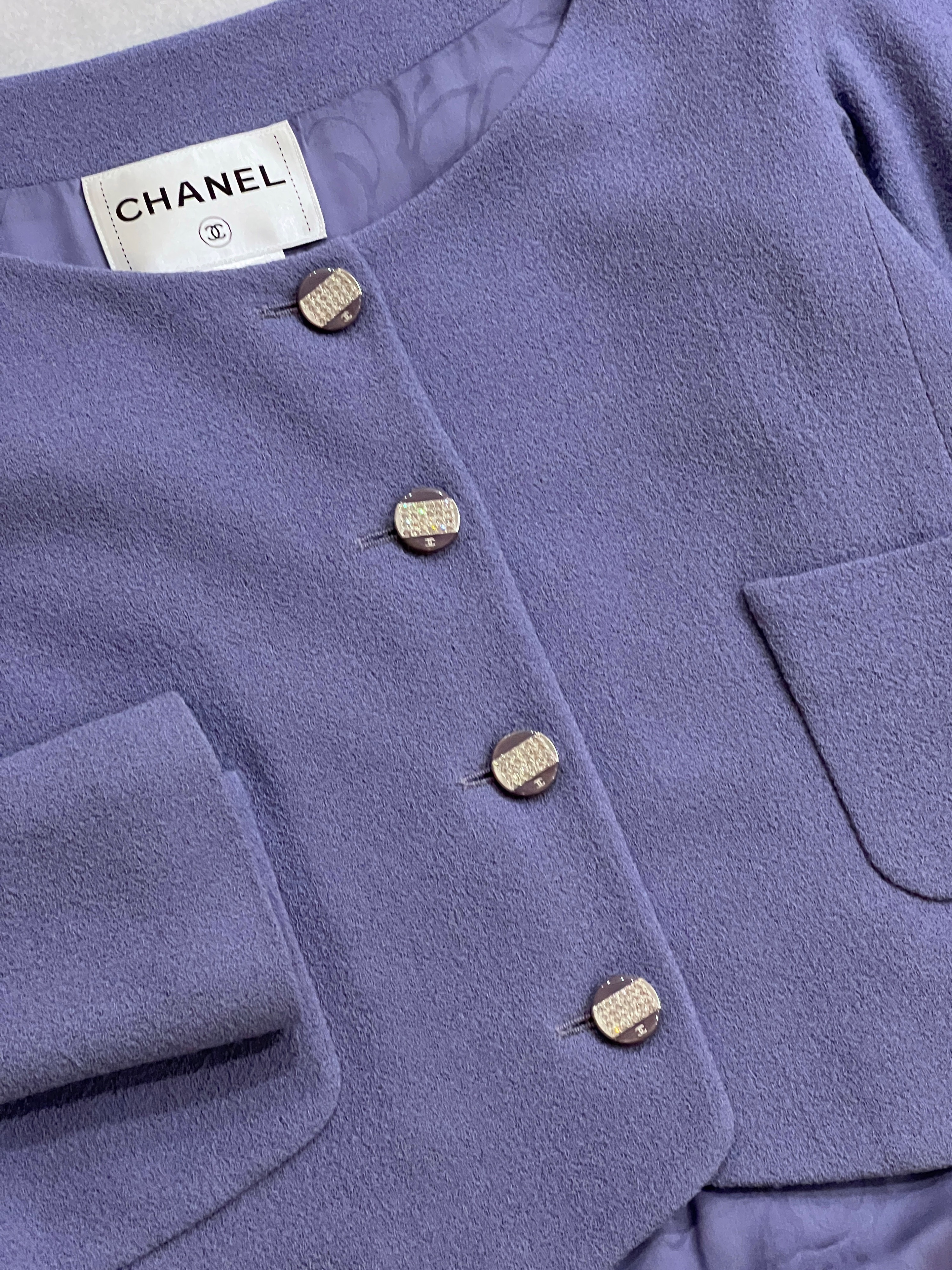 Preowned Chanel Lilac Tweed Jacket Size S lavender