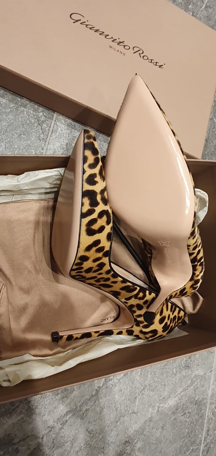 Gianvito Rossi Gianvito leopard-print calf hair pumps Size 385 Animal Print pony style calfskin