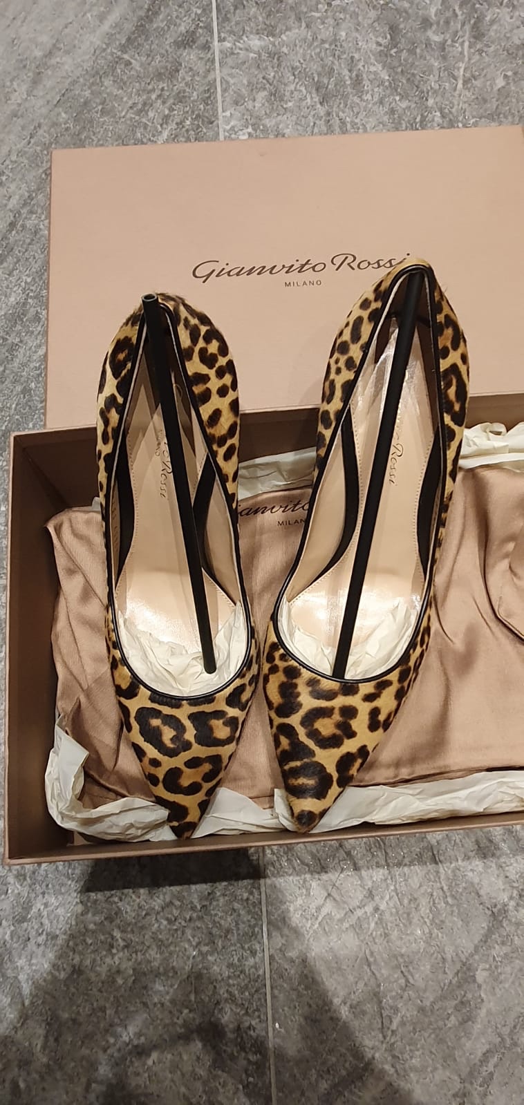 Gianvito Rossi Gianvito leopard-print calf hair pumps Size 385 Animal Print pony style calfskin